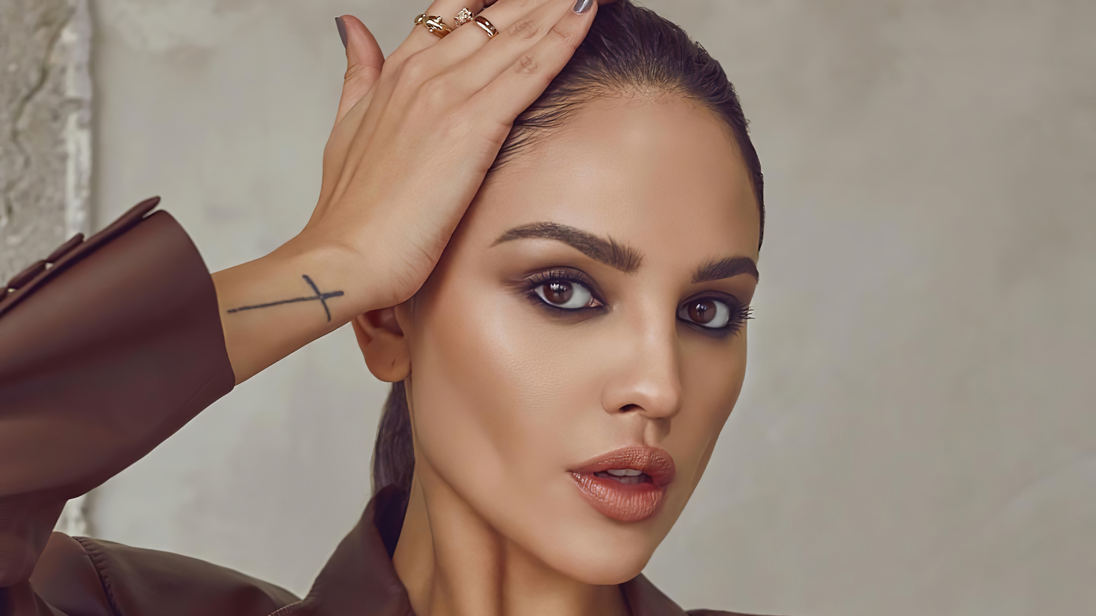 Eiza Gonzalez 4K HD Wallpaper