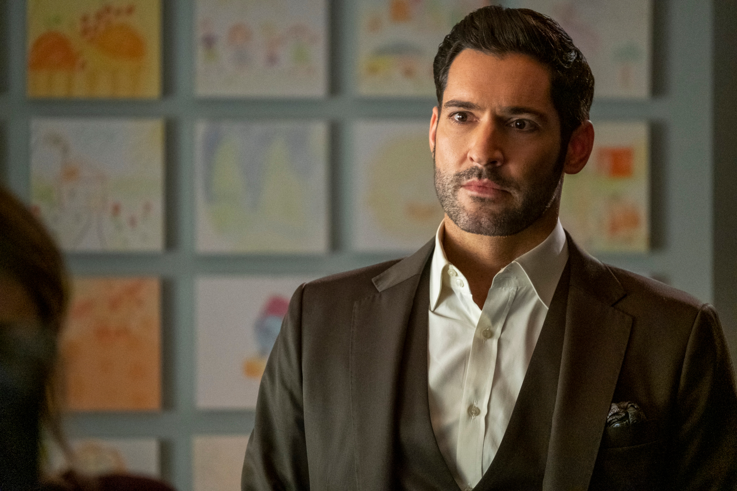 Tom Ellis as Lucifer Morningstar in a suit HD Wallpaper