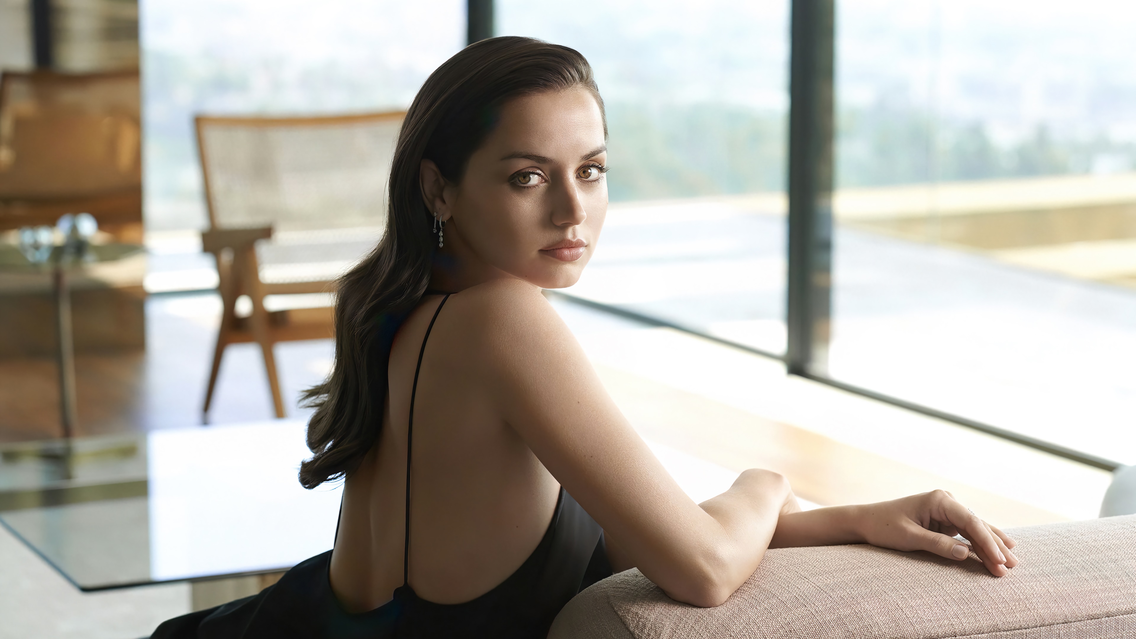 Ana de Armas in a black dress HD Wallpaper