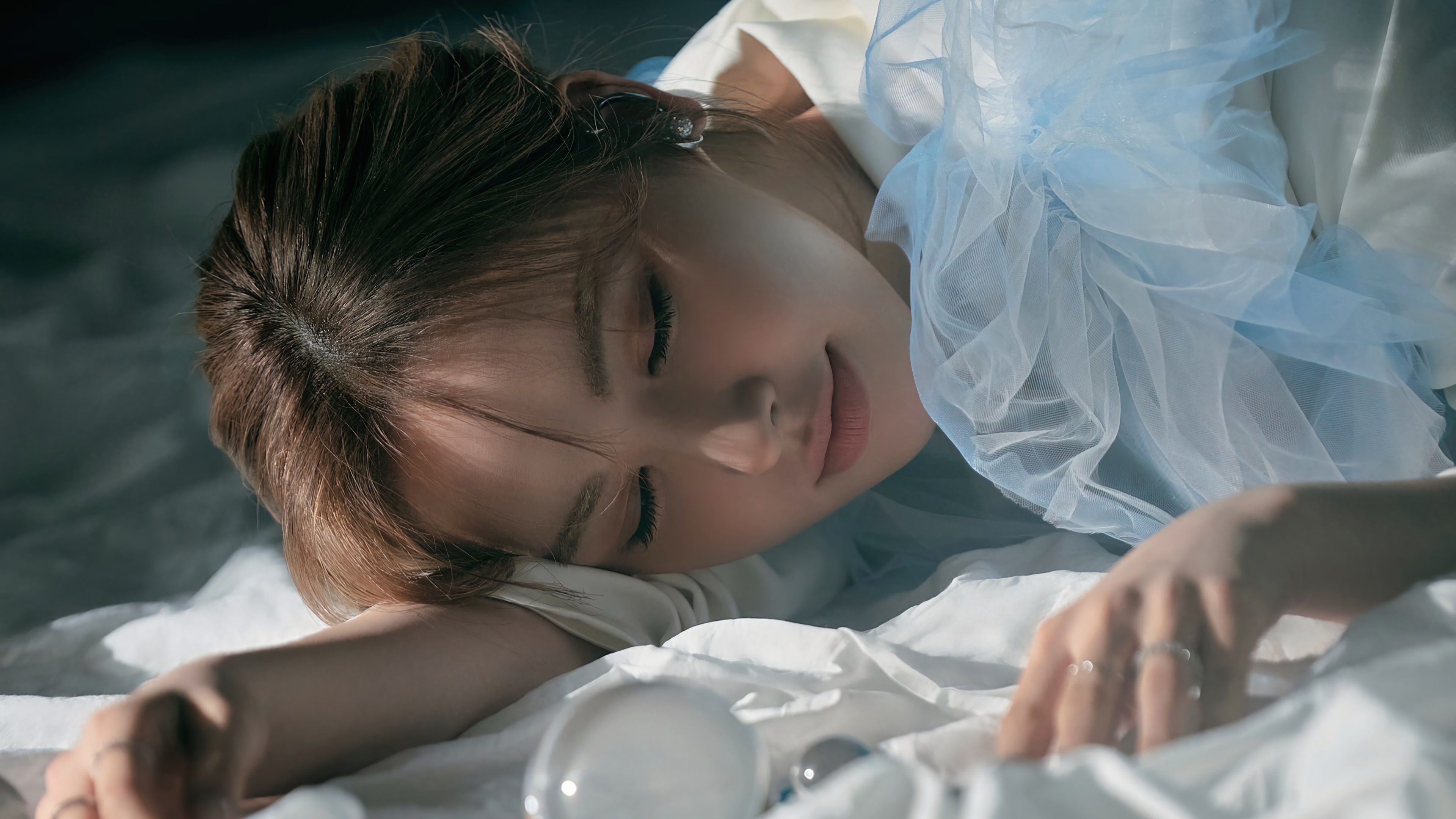 Wendy from Like Water 4K HD Wallpaper