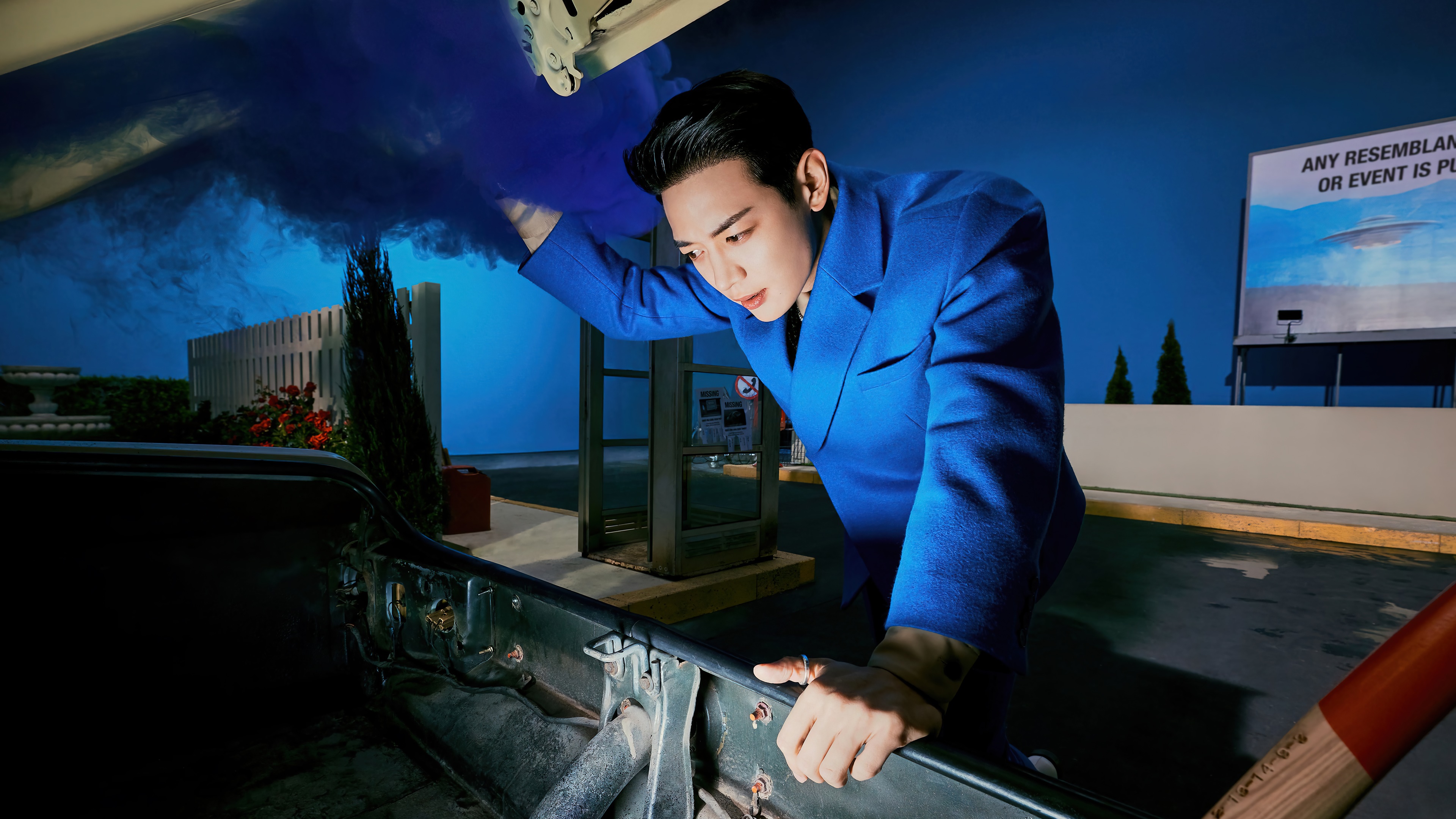 Minho from SHINee in blue suit with blue smoke HD Wallpaper