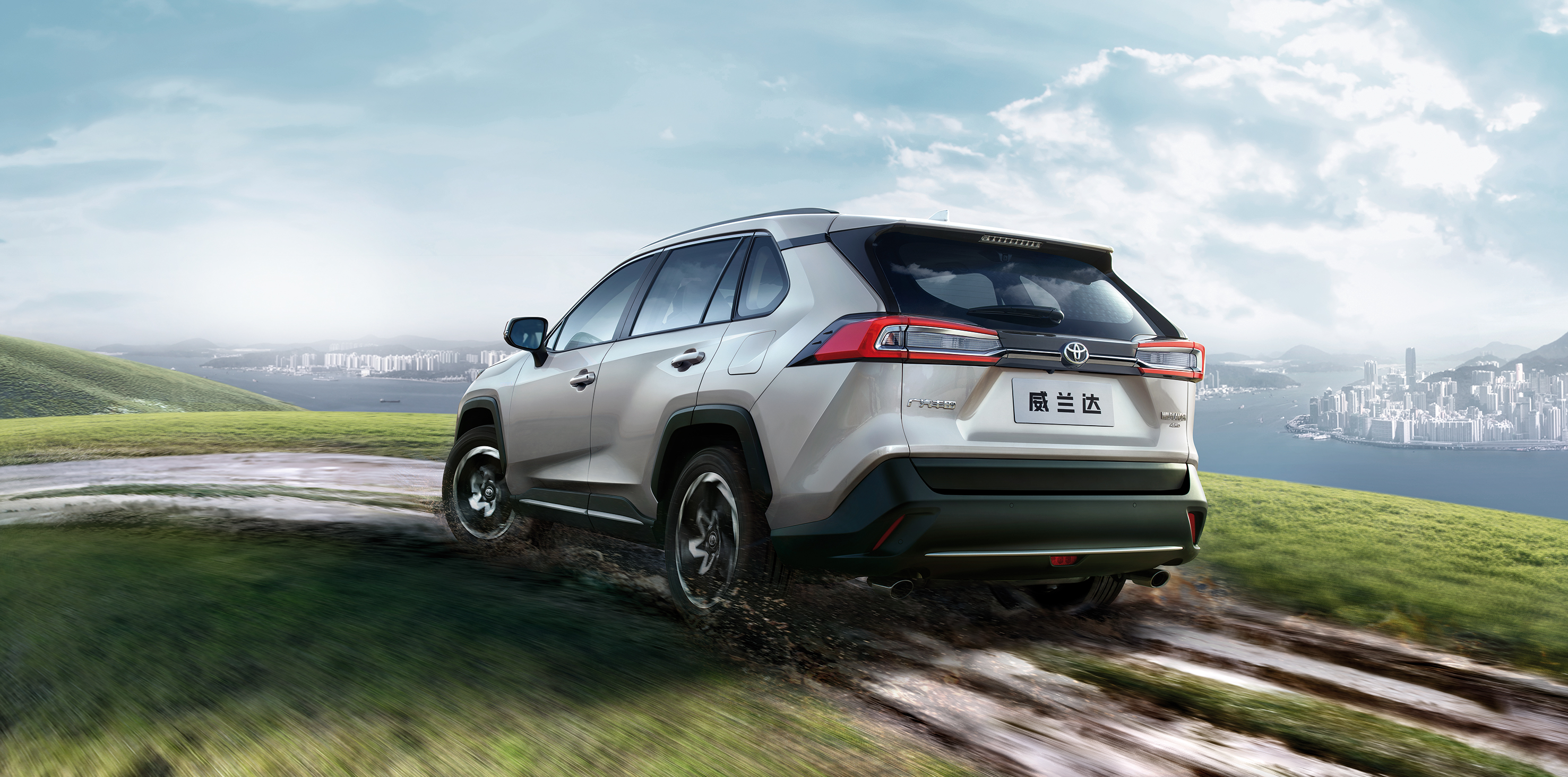 Toyota Wildlander SUV driving off-road HD Wallpaper