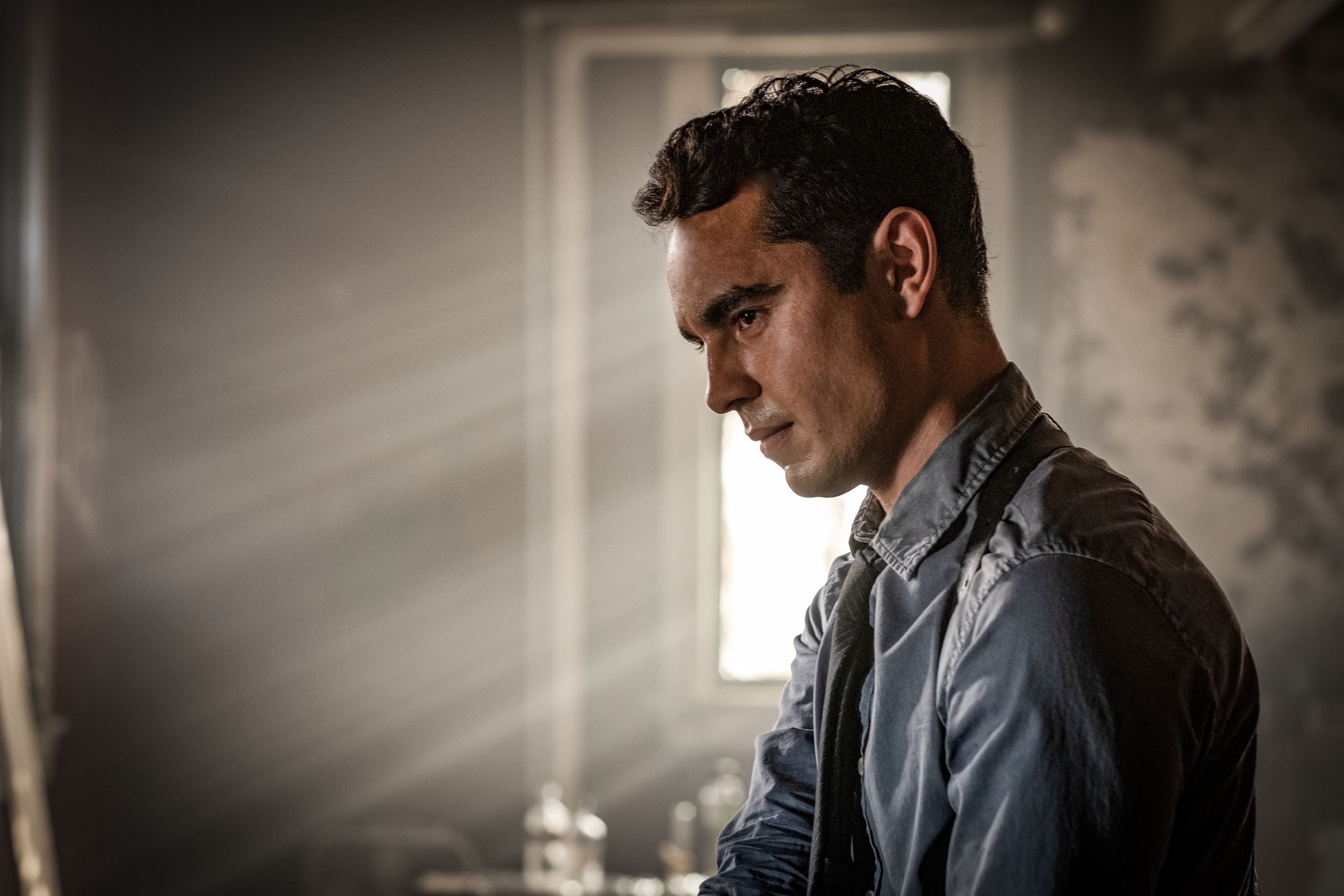 Max Minghella as William Schenk HD Wallpaper
