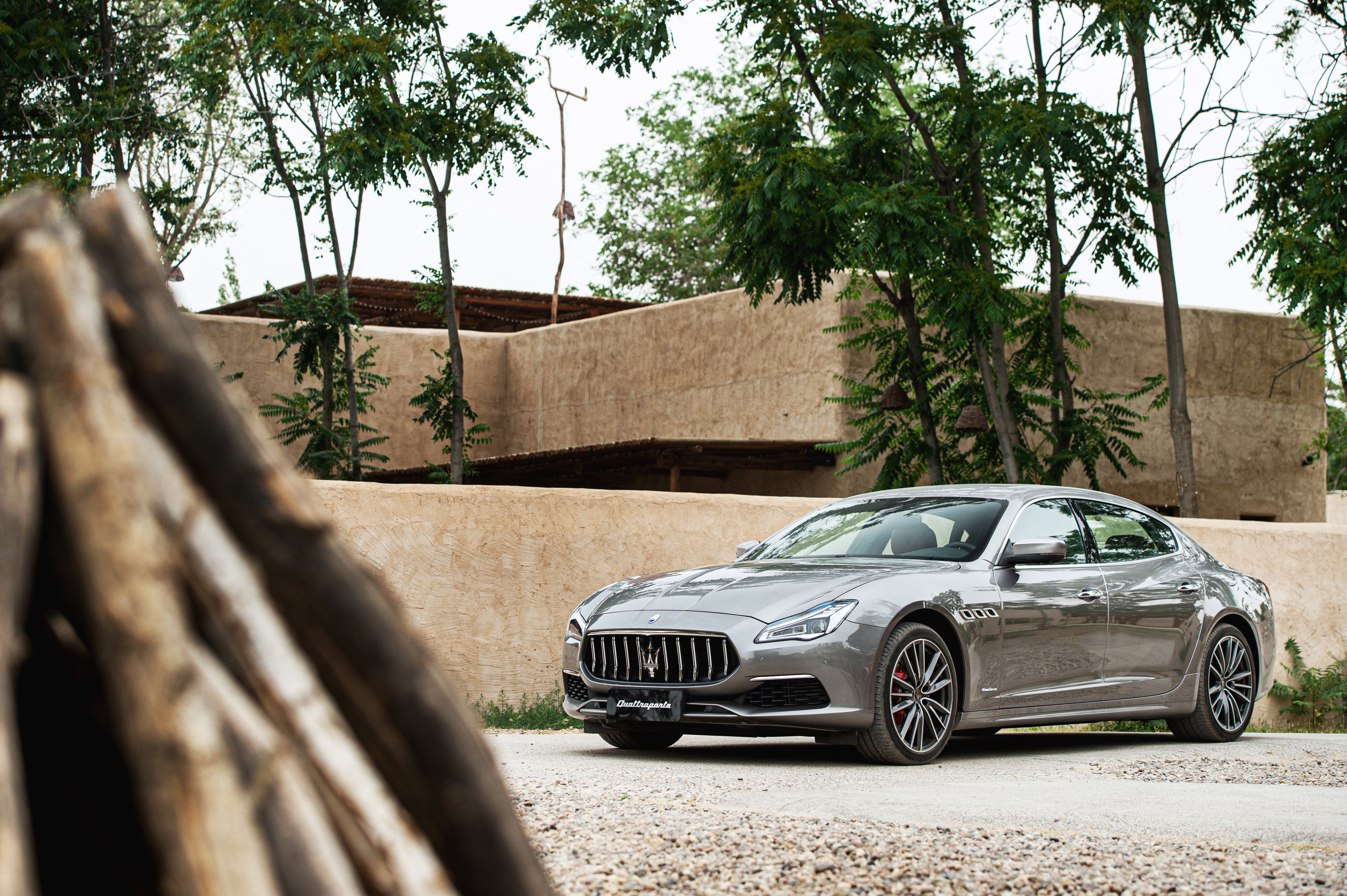 Silver Maserati Quattroporte S Q4 GranLusso HD Wallpaper