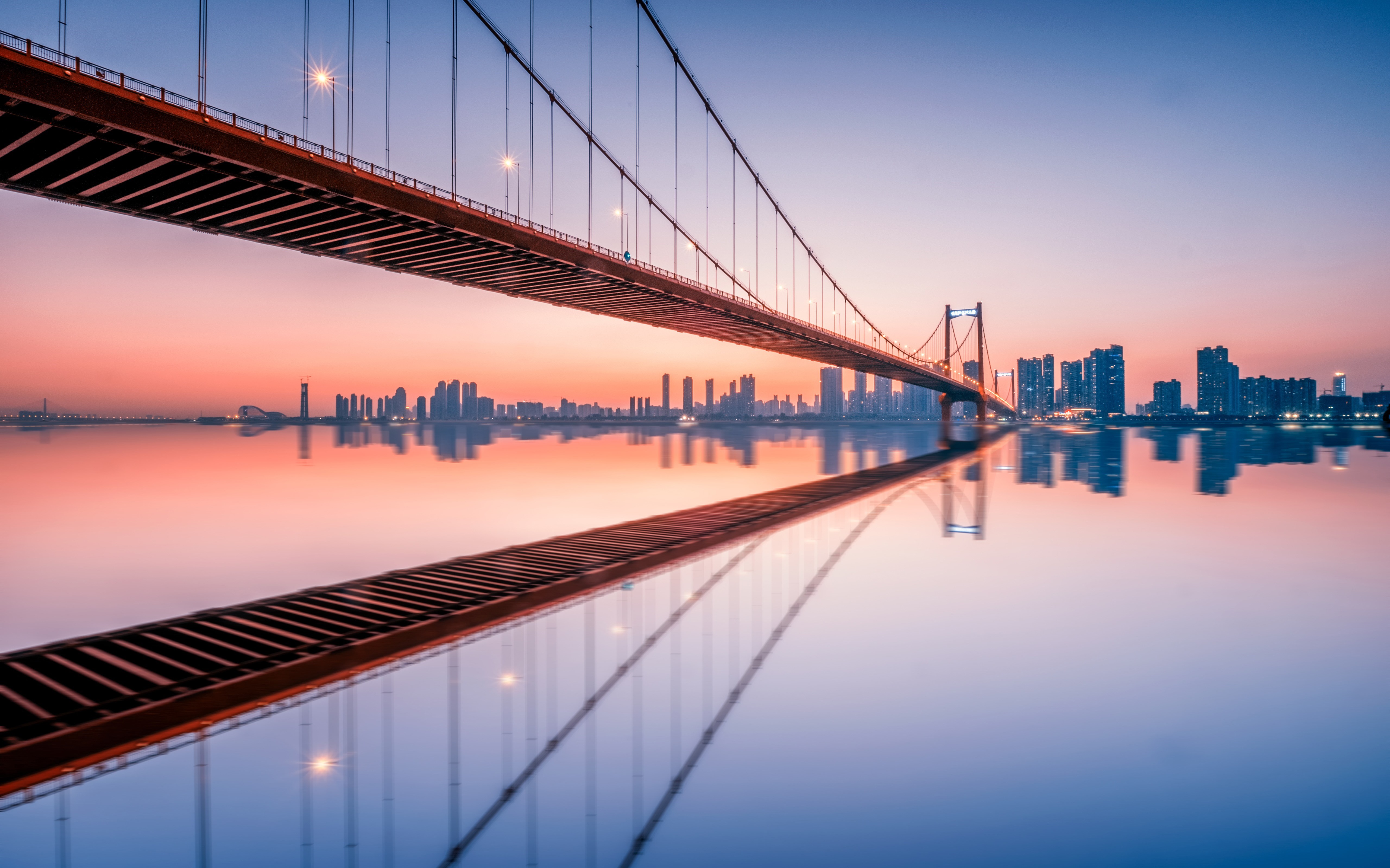 4K Dusk Yangtze River Bridge Cityscape Reflection HD Wallpaper