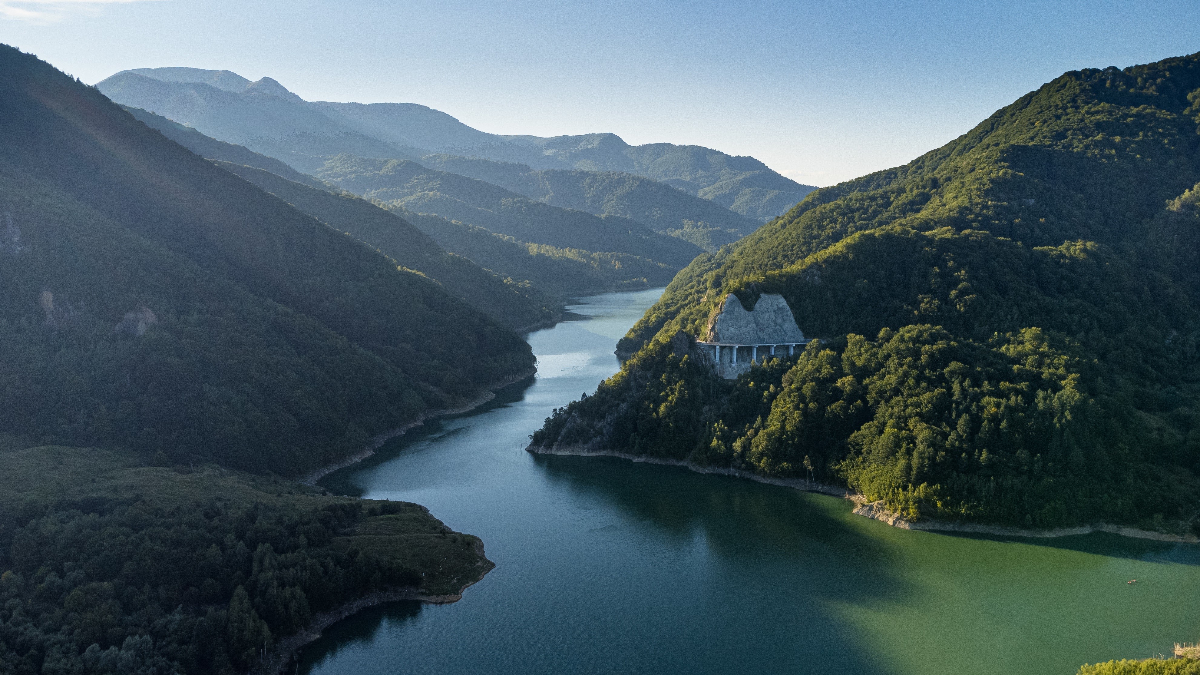 4K Reservoir and Mountains Landscape HD Wallpaper