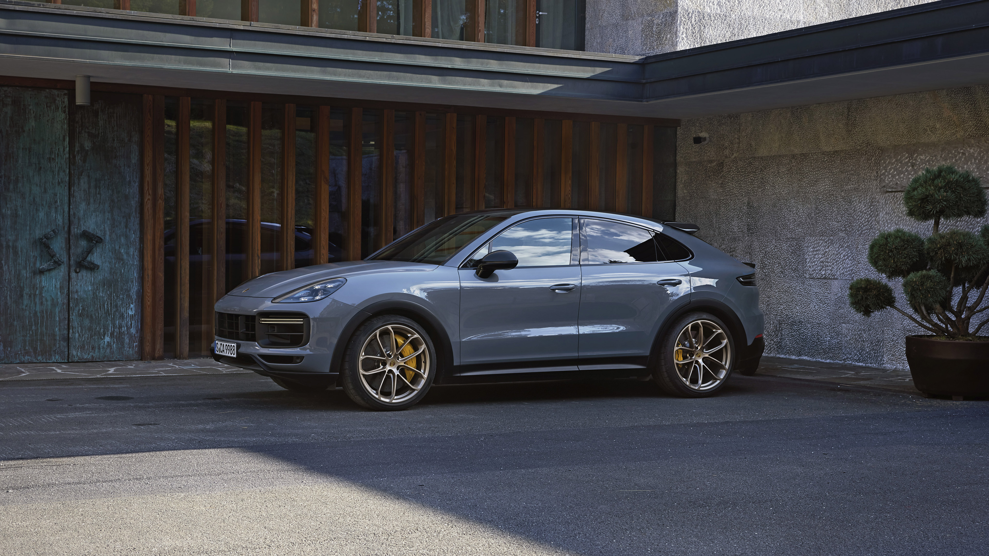 2022 Porsche Cayenne Turbo GT SUV HD Wallpaper