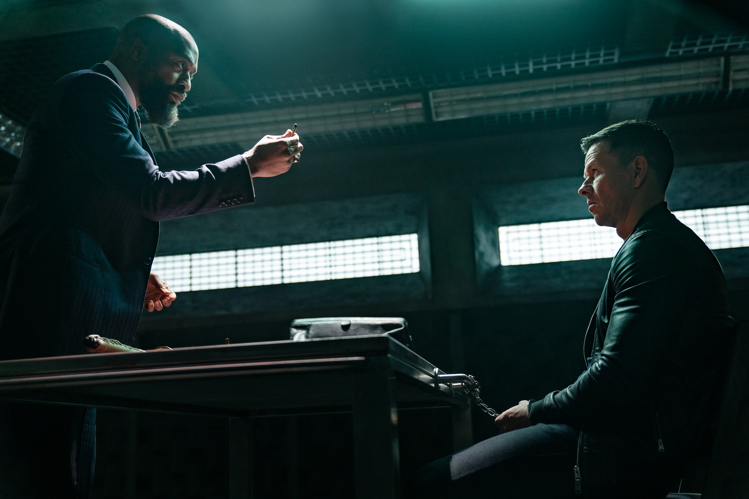 Chiwetel Ejiofor and Mark Wahlberg in Infinite HD Wallpaper