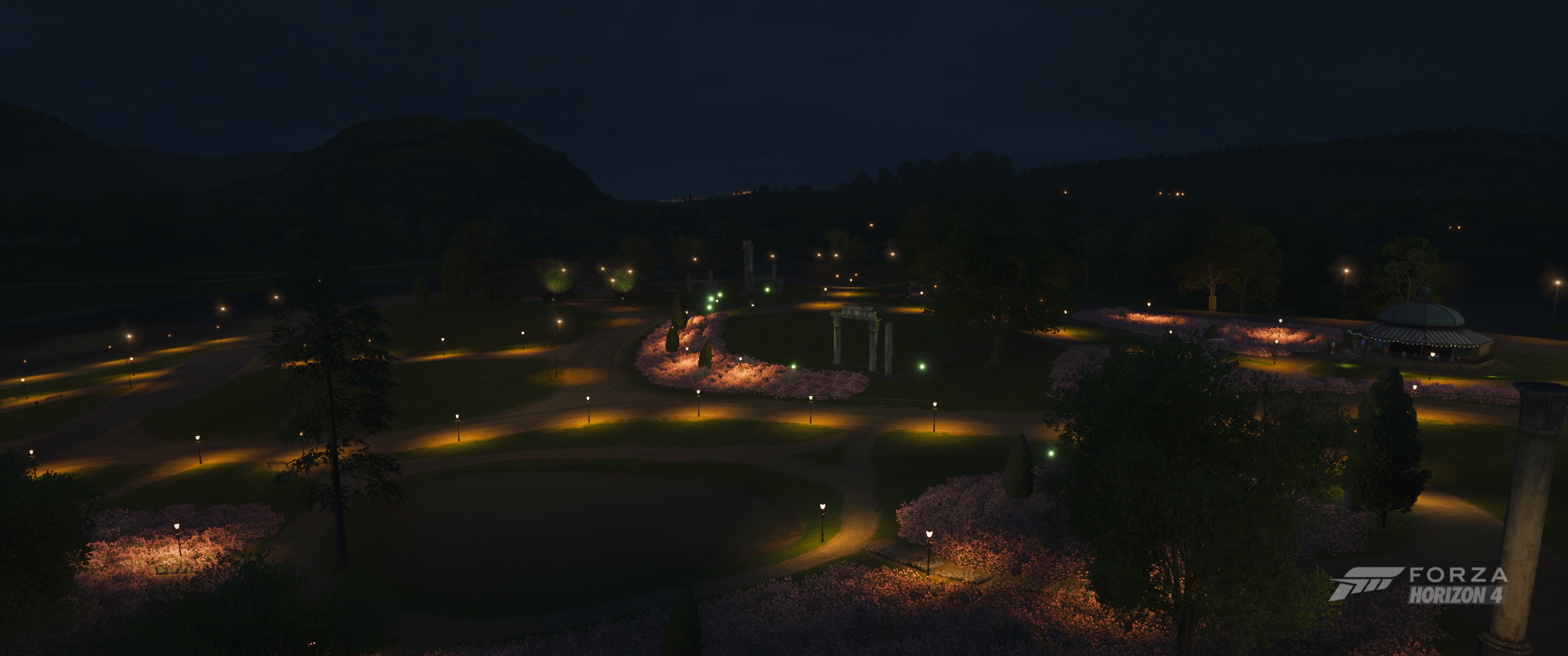 Forza Horizon 4 night park with streetlights HD Wallpaper