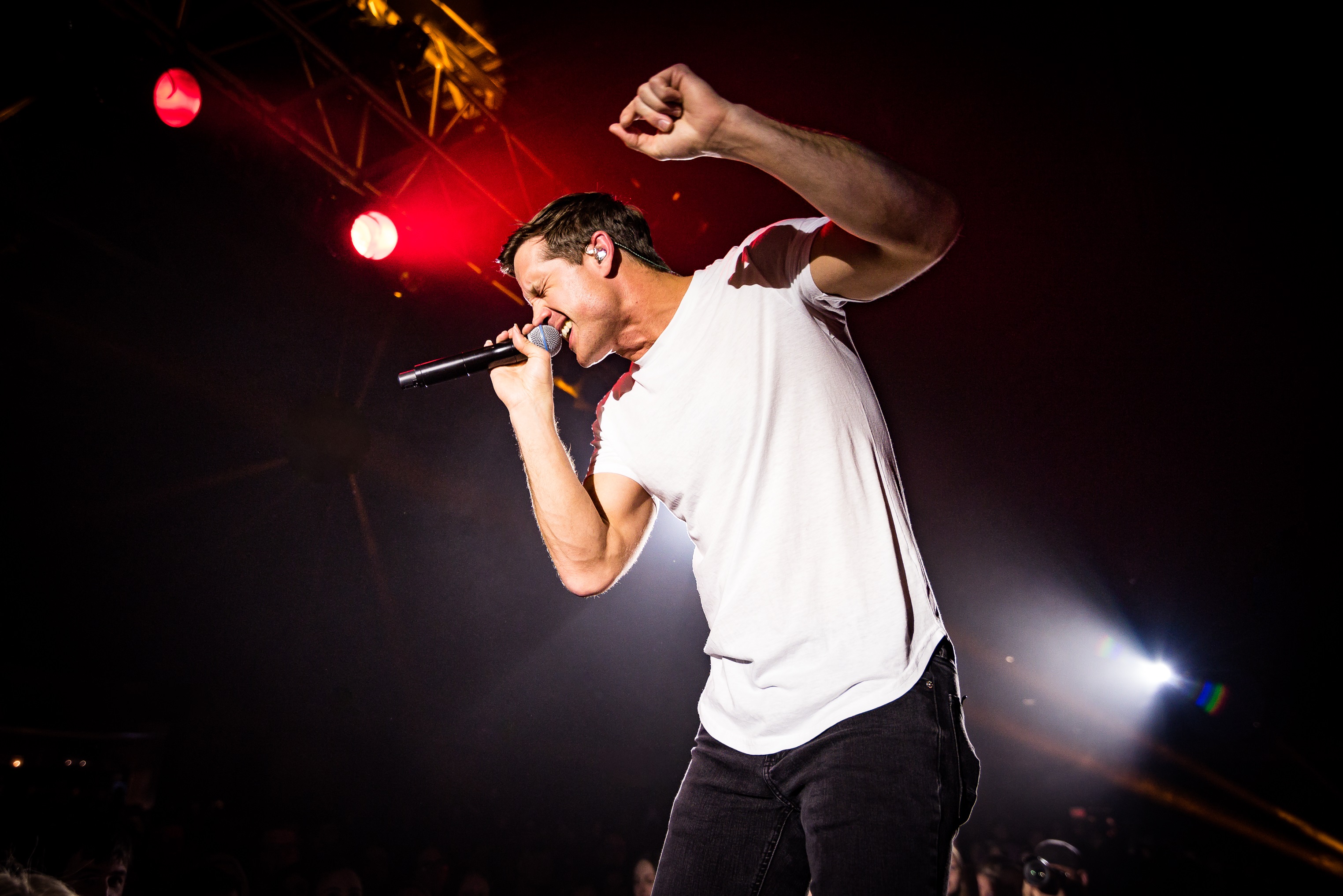 Walker Hayes performing live on stage HD Wallpaper