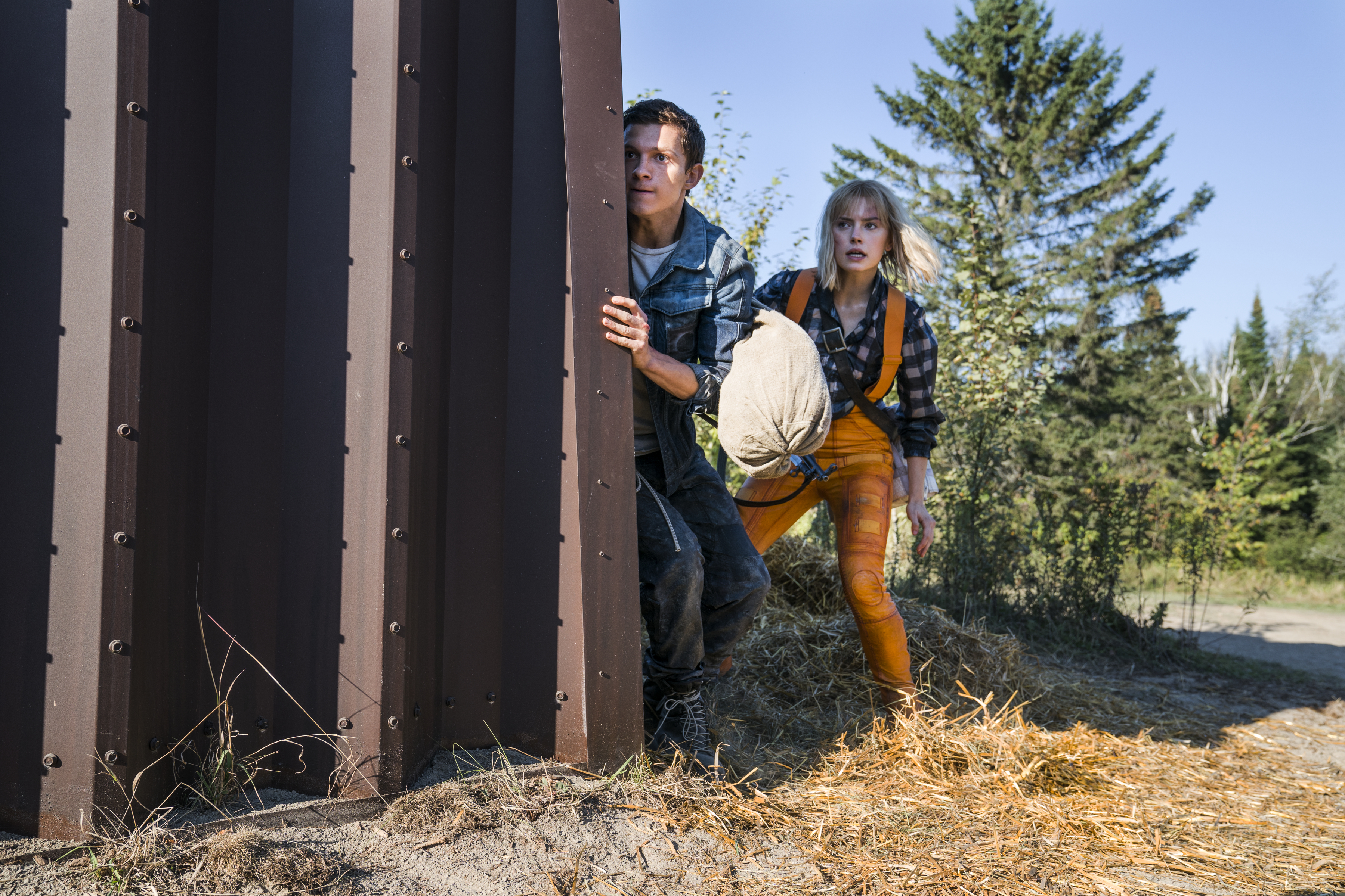 Tom Holland and Daisy Ridley in Chaos Walking HD Wallpaper