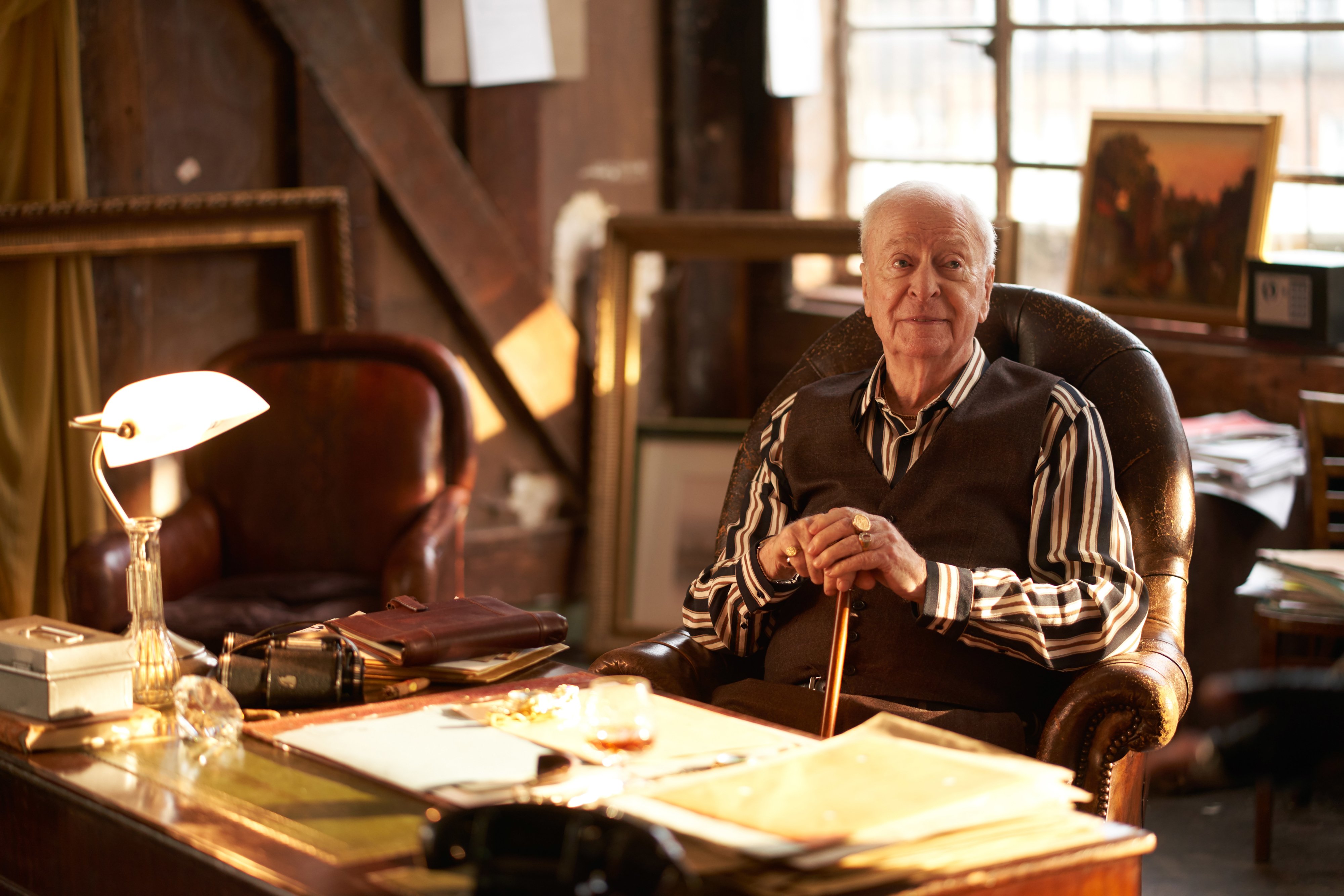 Michael Caine in Twist 4K HD Wallpaper