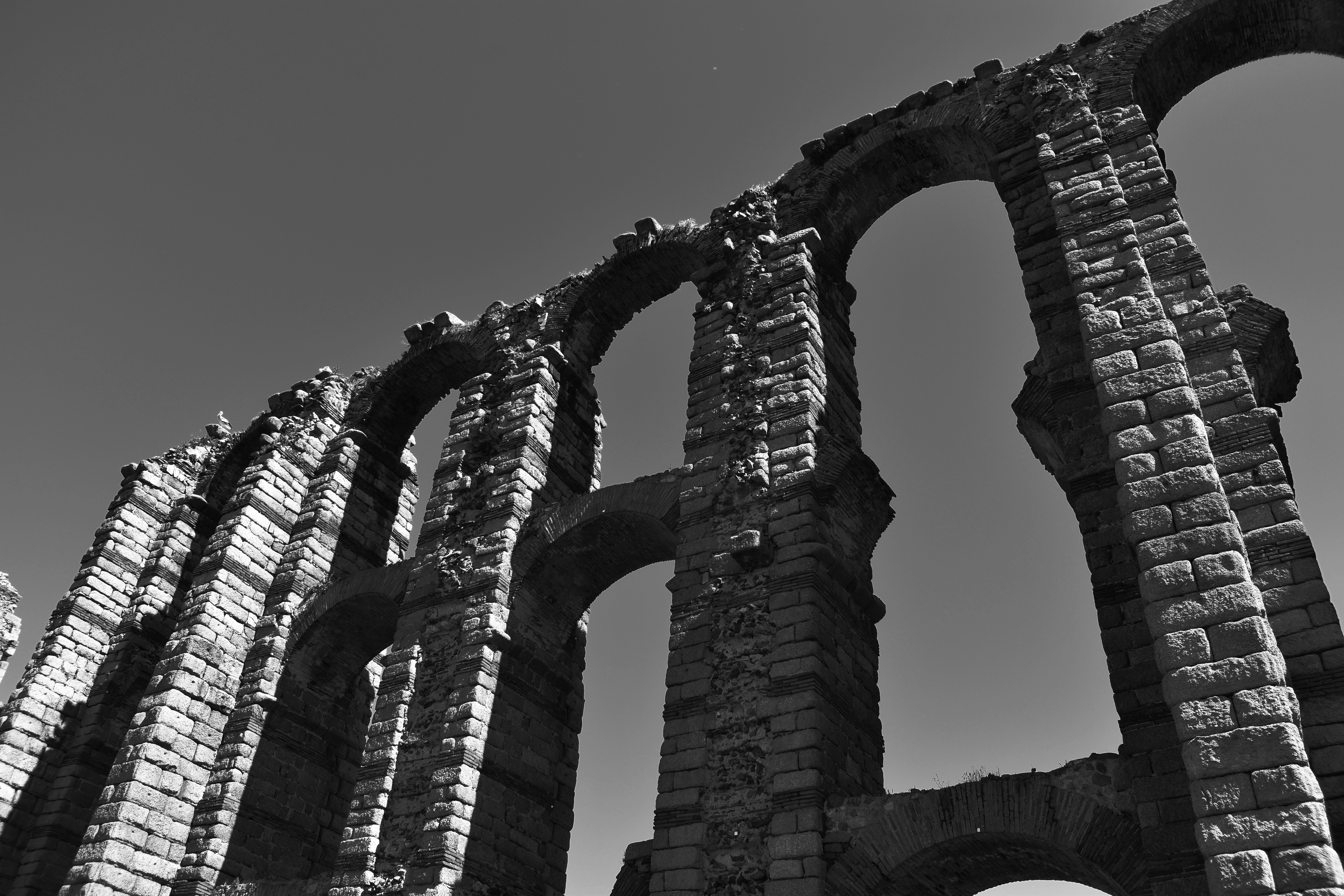 4K, ruin, ruins, monochrome HD Wallpaper