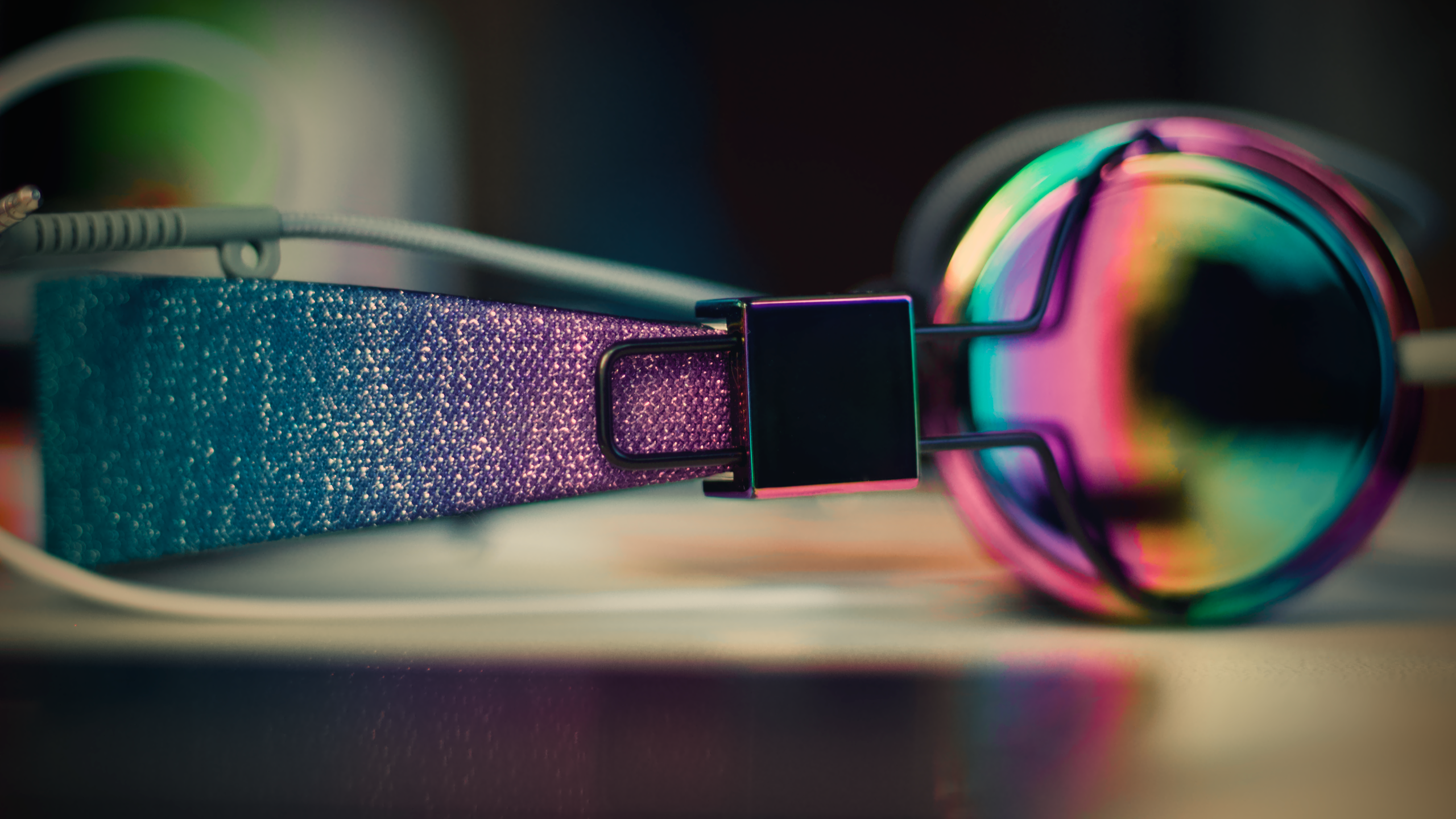 depth of field, closeup, headphones, music, colorful, blurred HD Wallpaper