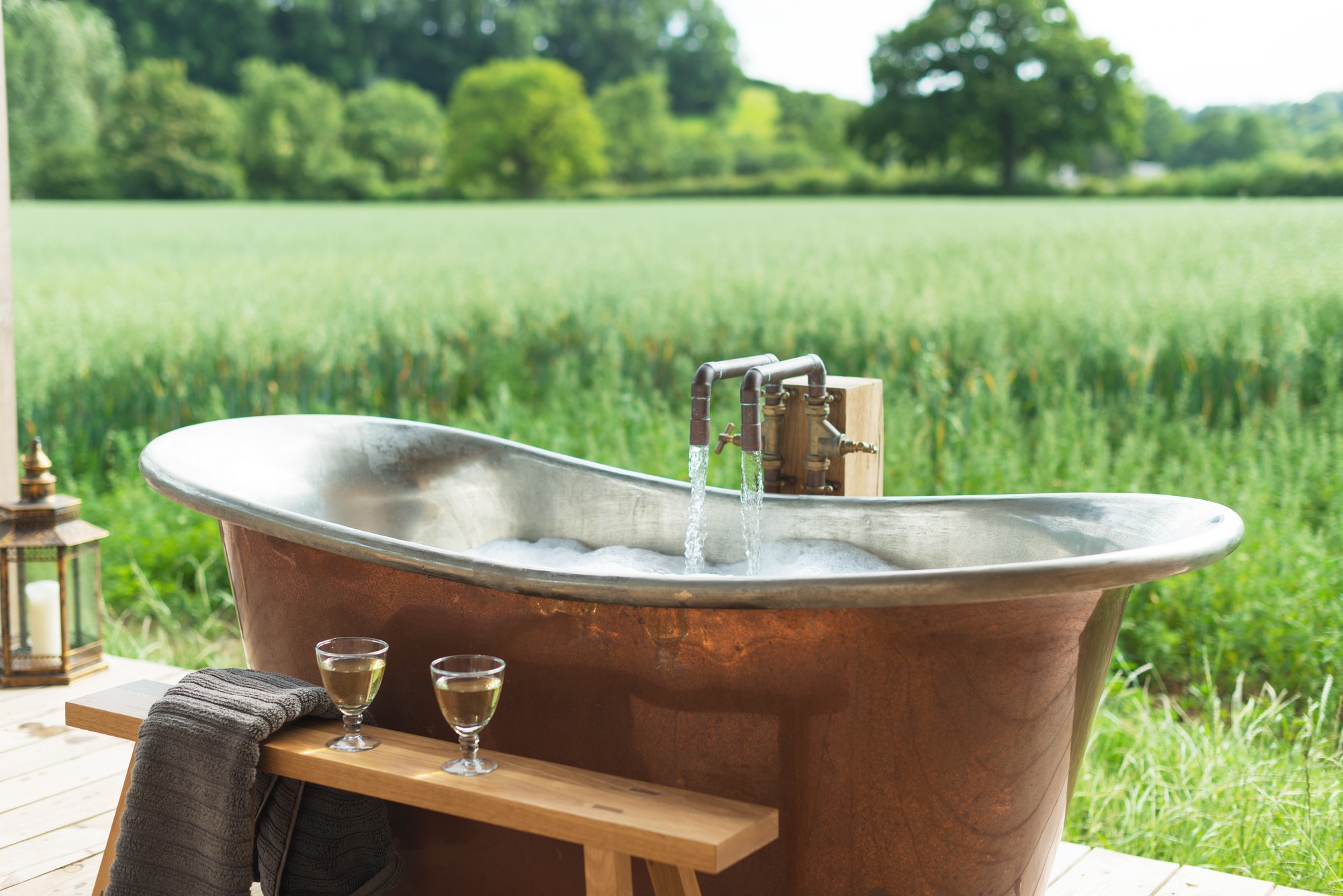 lantern, towel, bubbles, water, grass, field, glasses, trees, copper, bench, bathtub HD Wallpaper