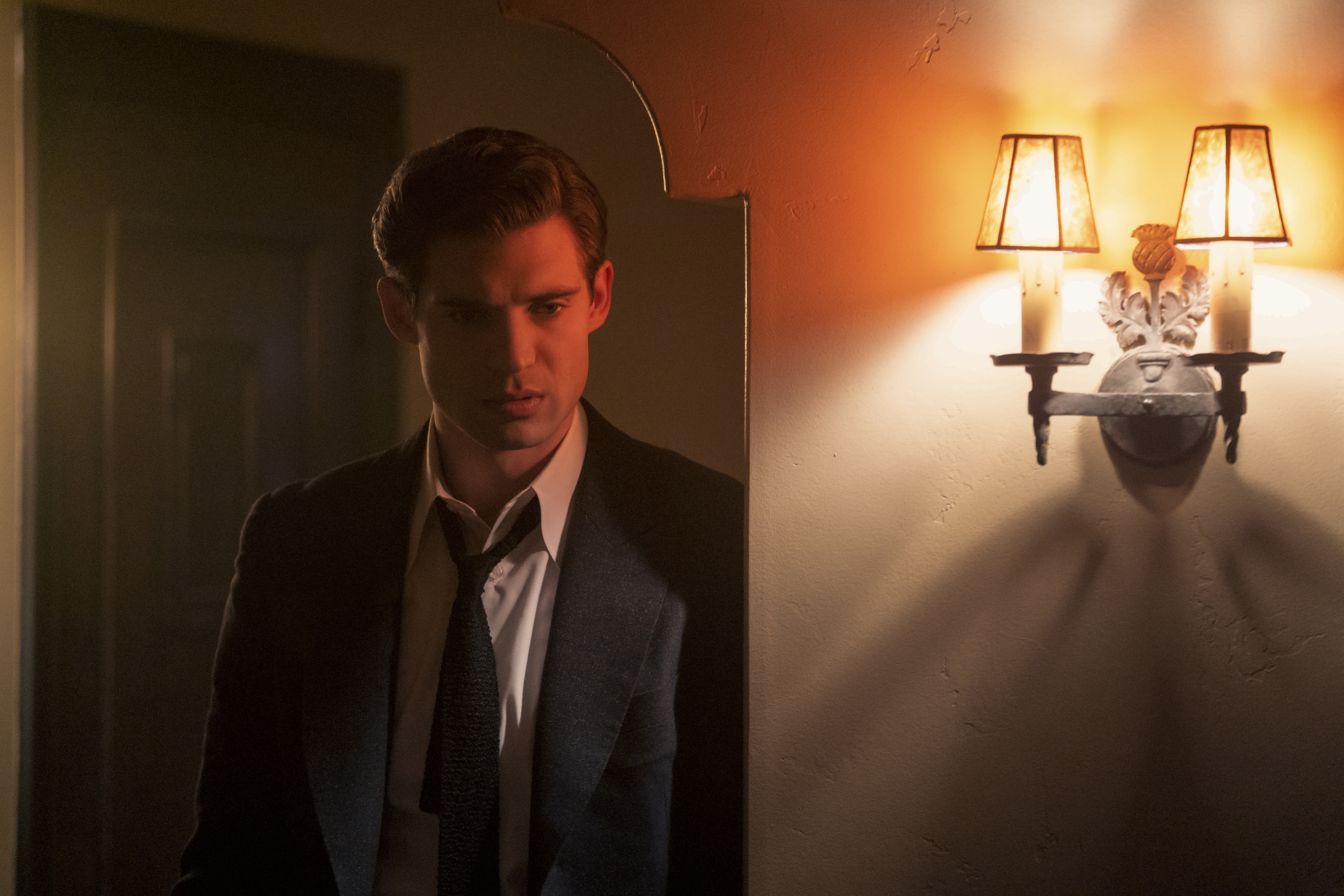 Darren Criss as Raymond Ainsley HD Wallpaper