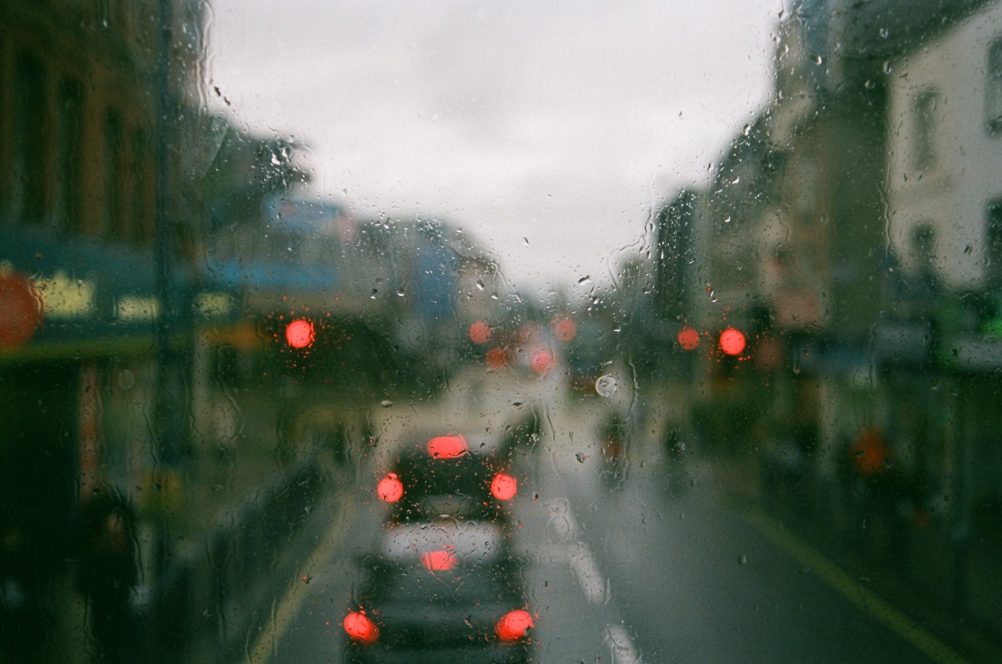 bokeh, water drops, rain, depth of field, urban HD Wallpaper