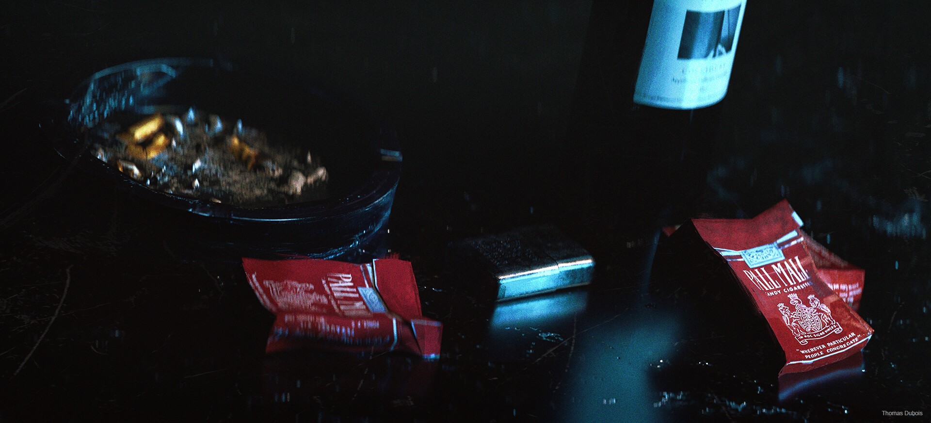 Thomas Dubois with Pall Mall cigarettes and lighter HD Wallpaper