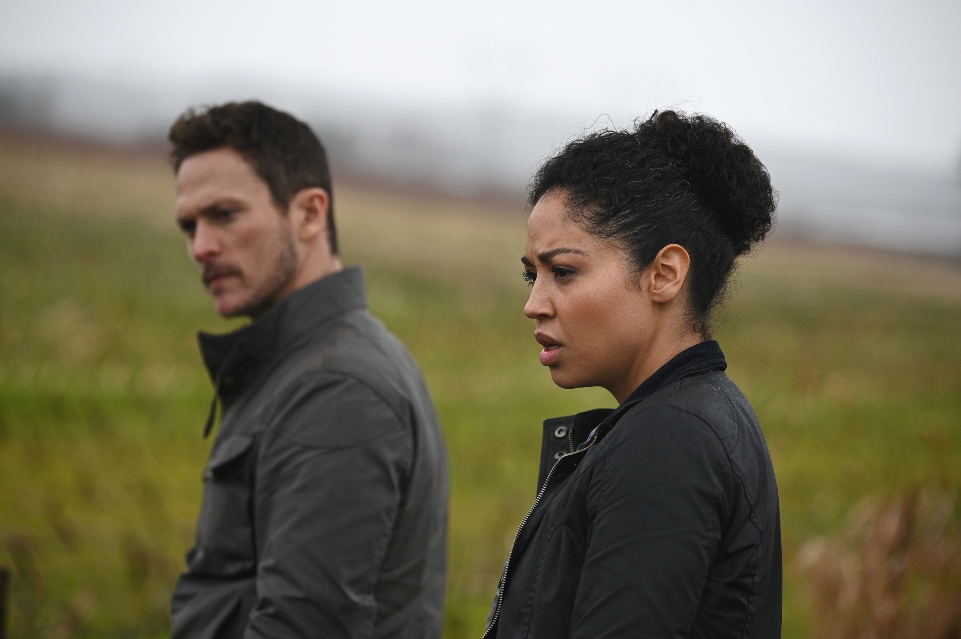 Jonathan Tucker and Riann Steele in Debris HD Wallpaper
