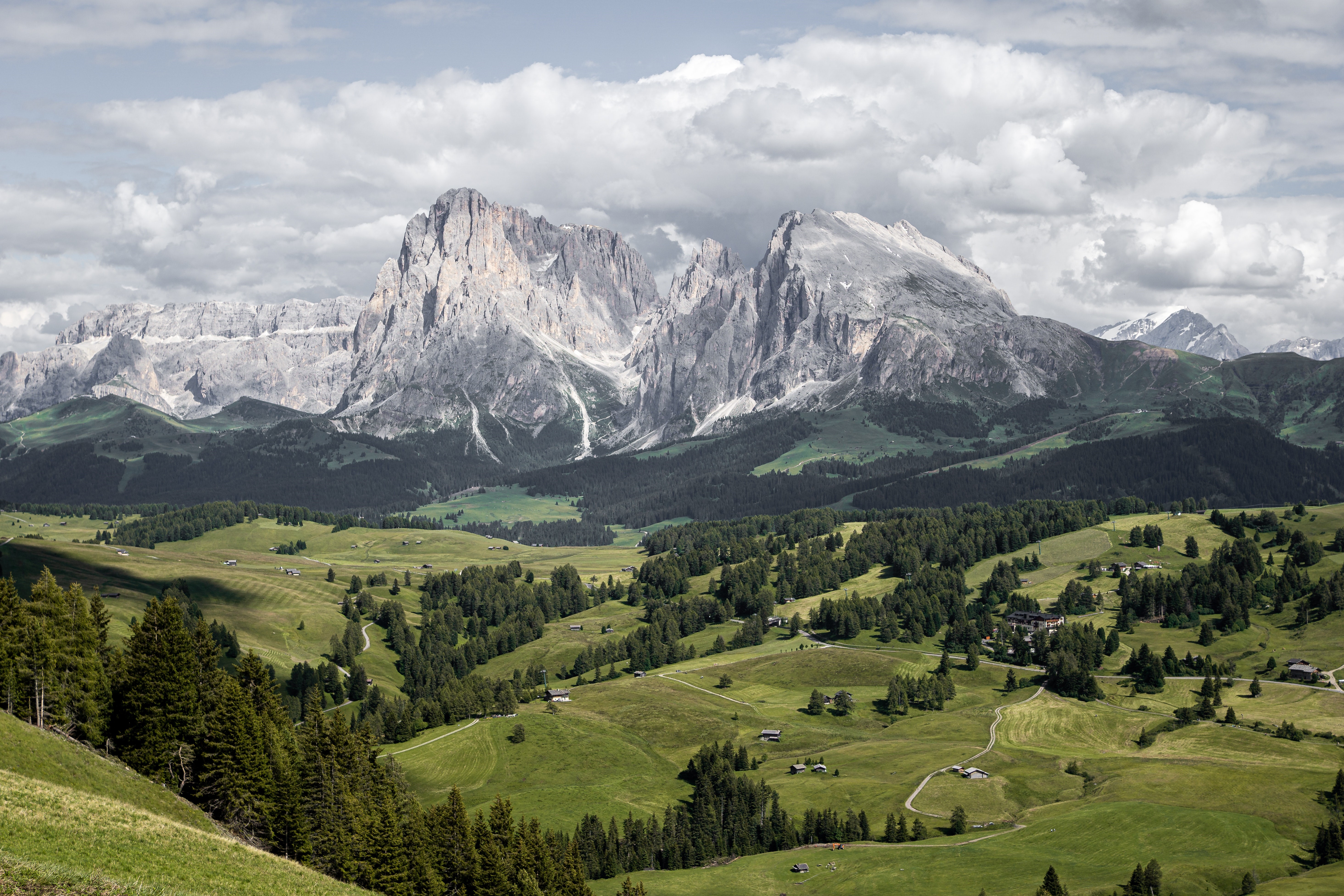 4K landscape of mountains and green hills in Italy HD Wallpaper