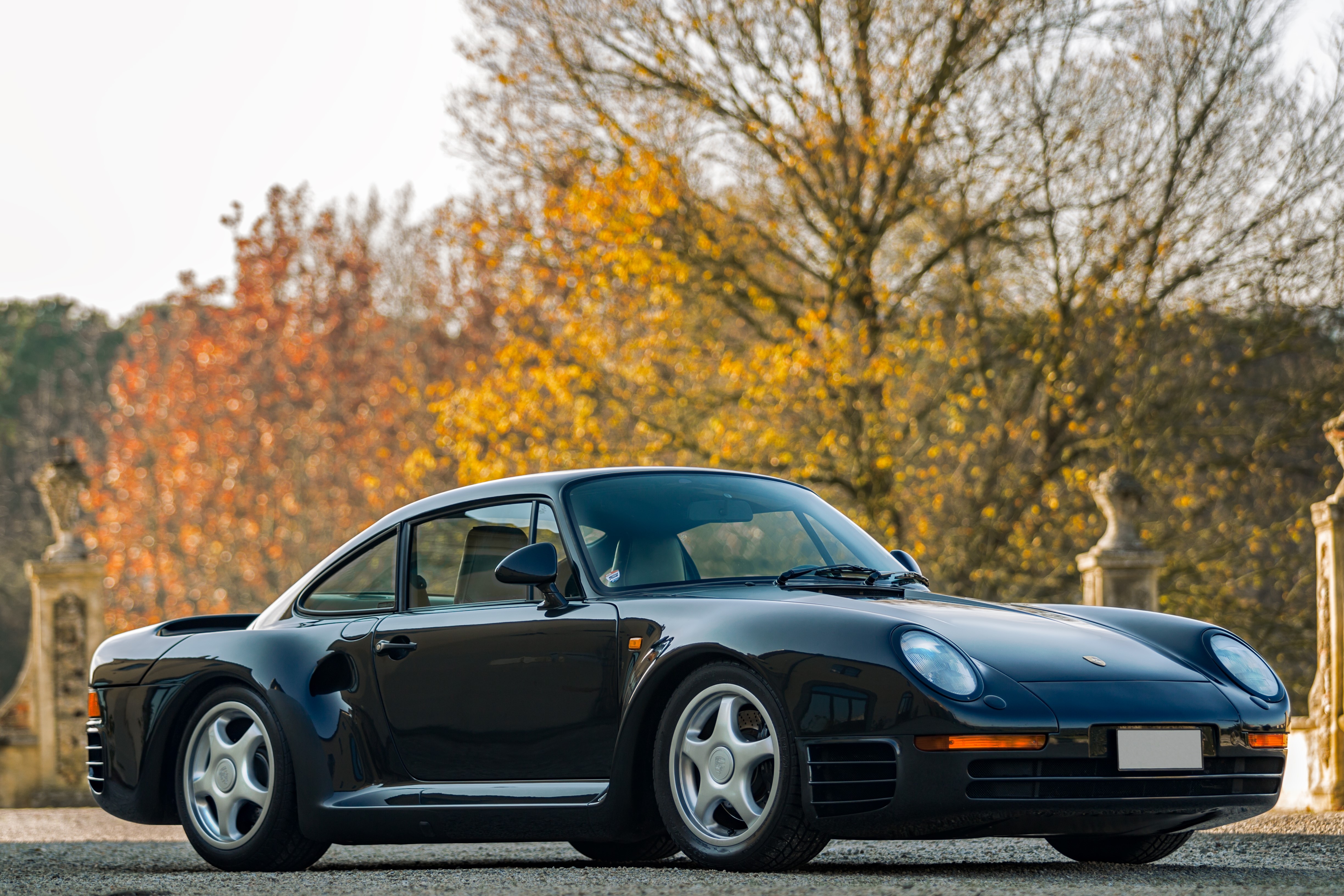 Black Porsche 959 Sports Car HD Wallpaper