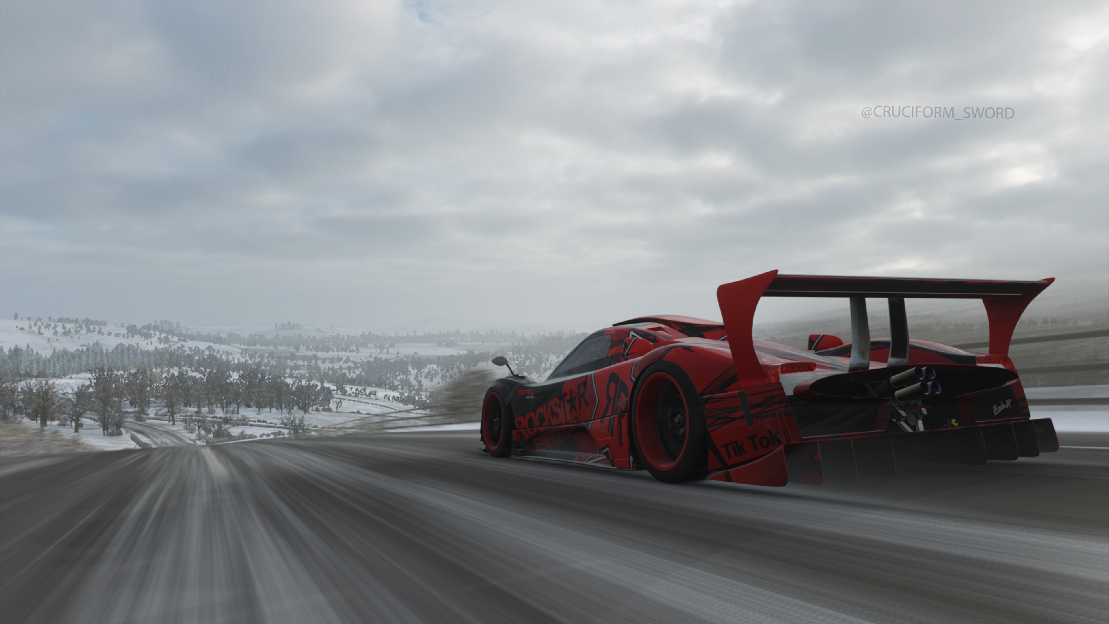 Red Pagani Zonda race car in Forza Horizon 4 HD Wallpaper