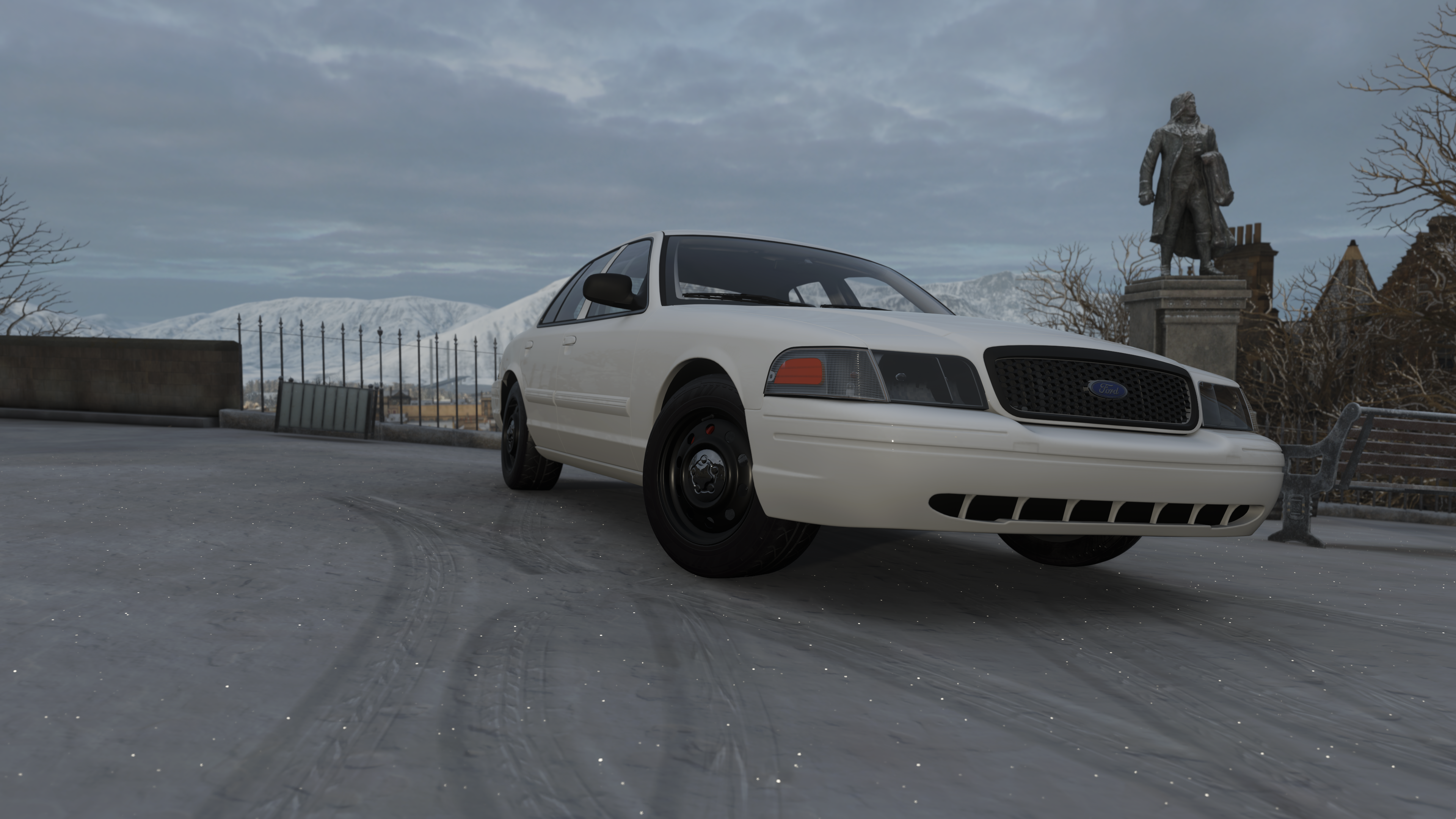 White Ford Crown Victoria from Forza Horizon 4 HD Wallpaper