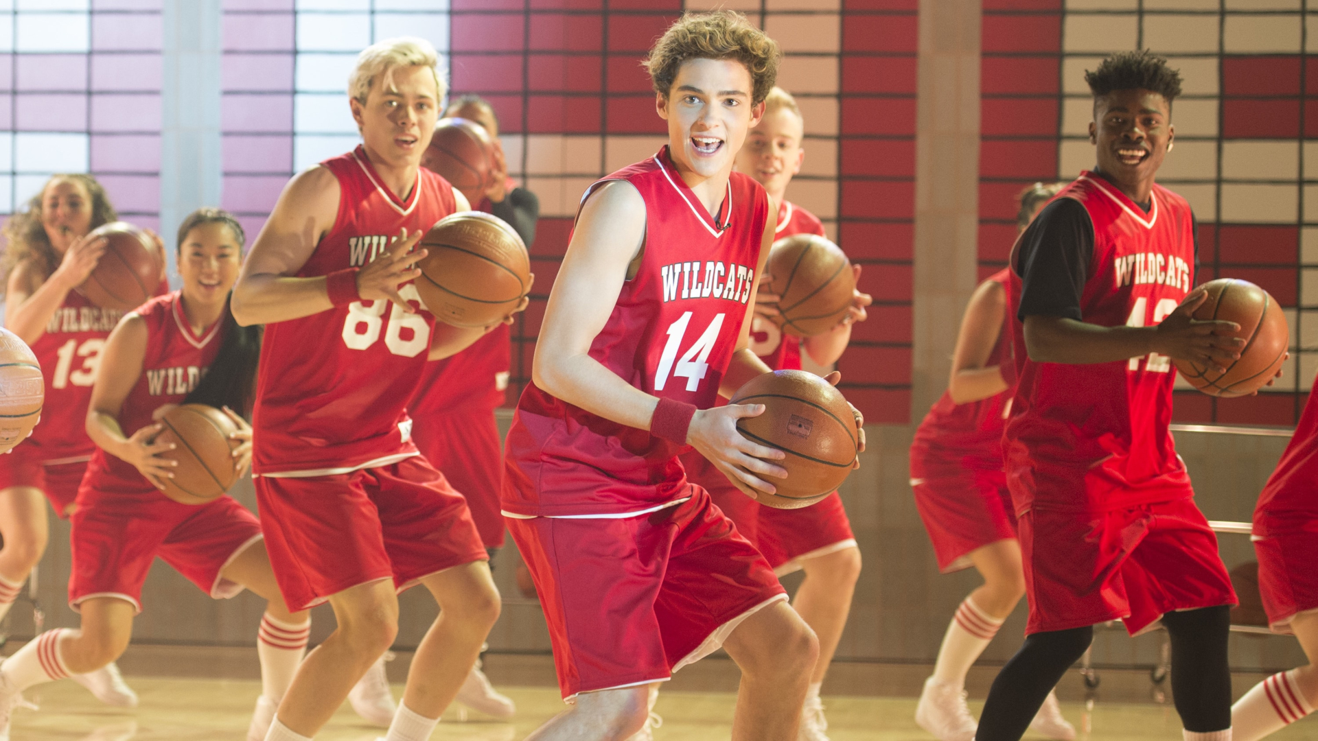 Joshua Bassett in High School Musical: The Musical: The Series HD Wallpaper