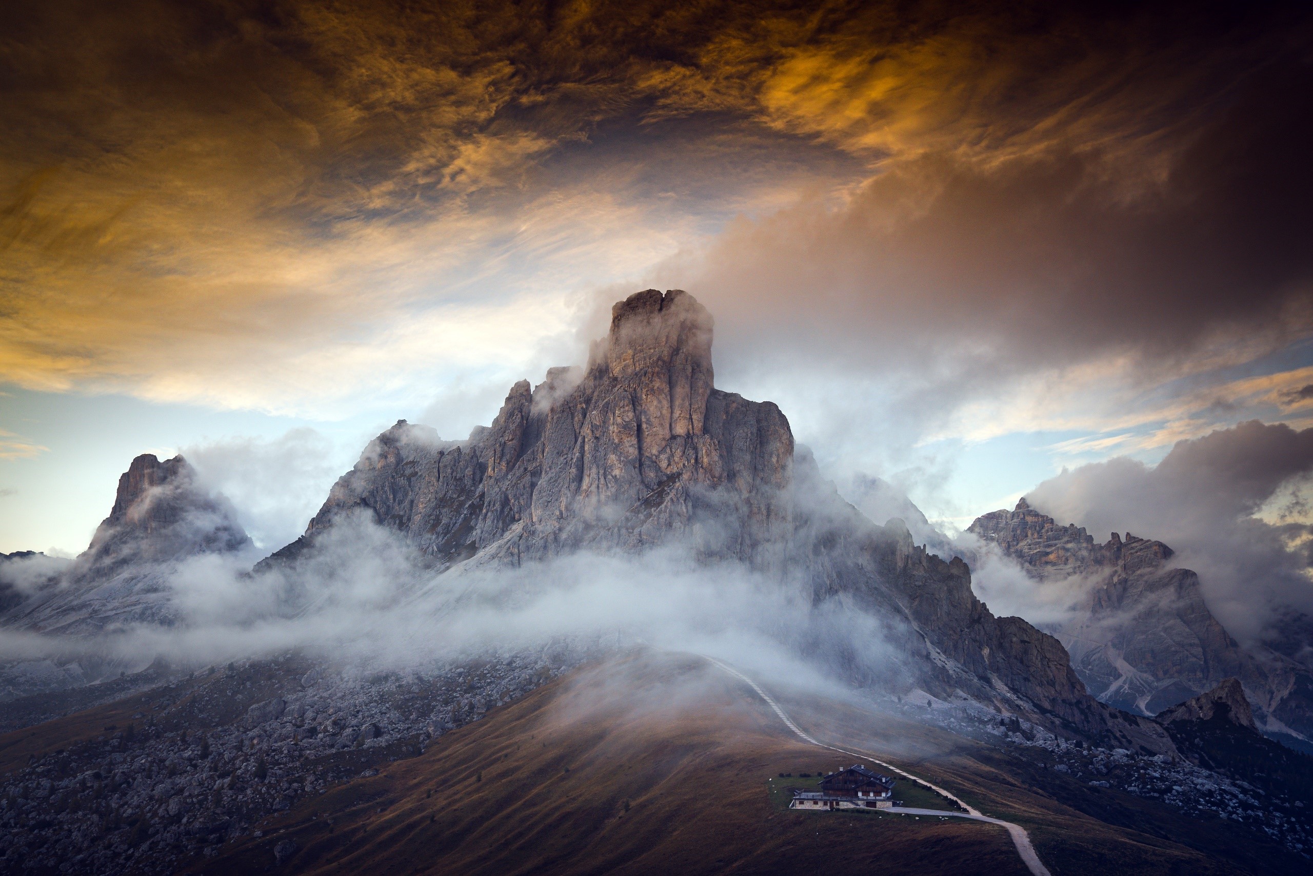 Mountain range in the Dolomites, Italy HD Wallpaper