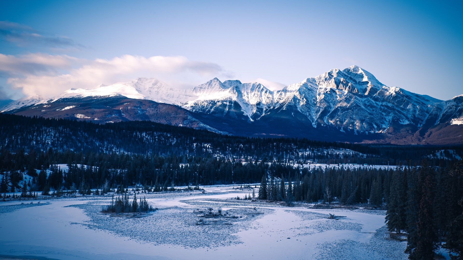 Snowy mountains and frozen river in Alberta, Canada HD Wallpaper
