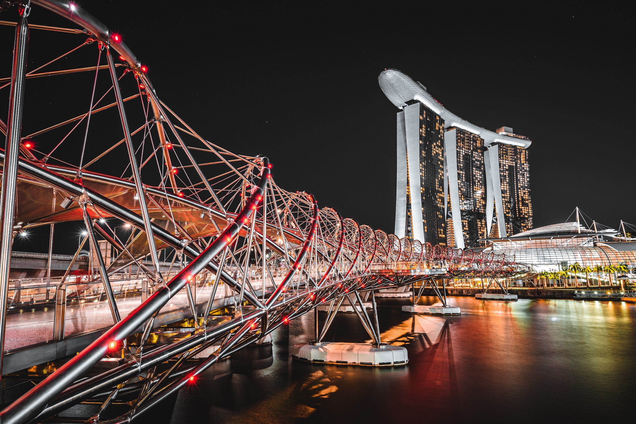 Helix Bridge and Marina Bay Sands at night in Singapore HD Wallpaper