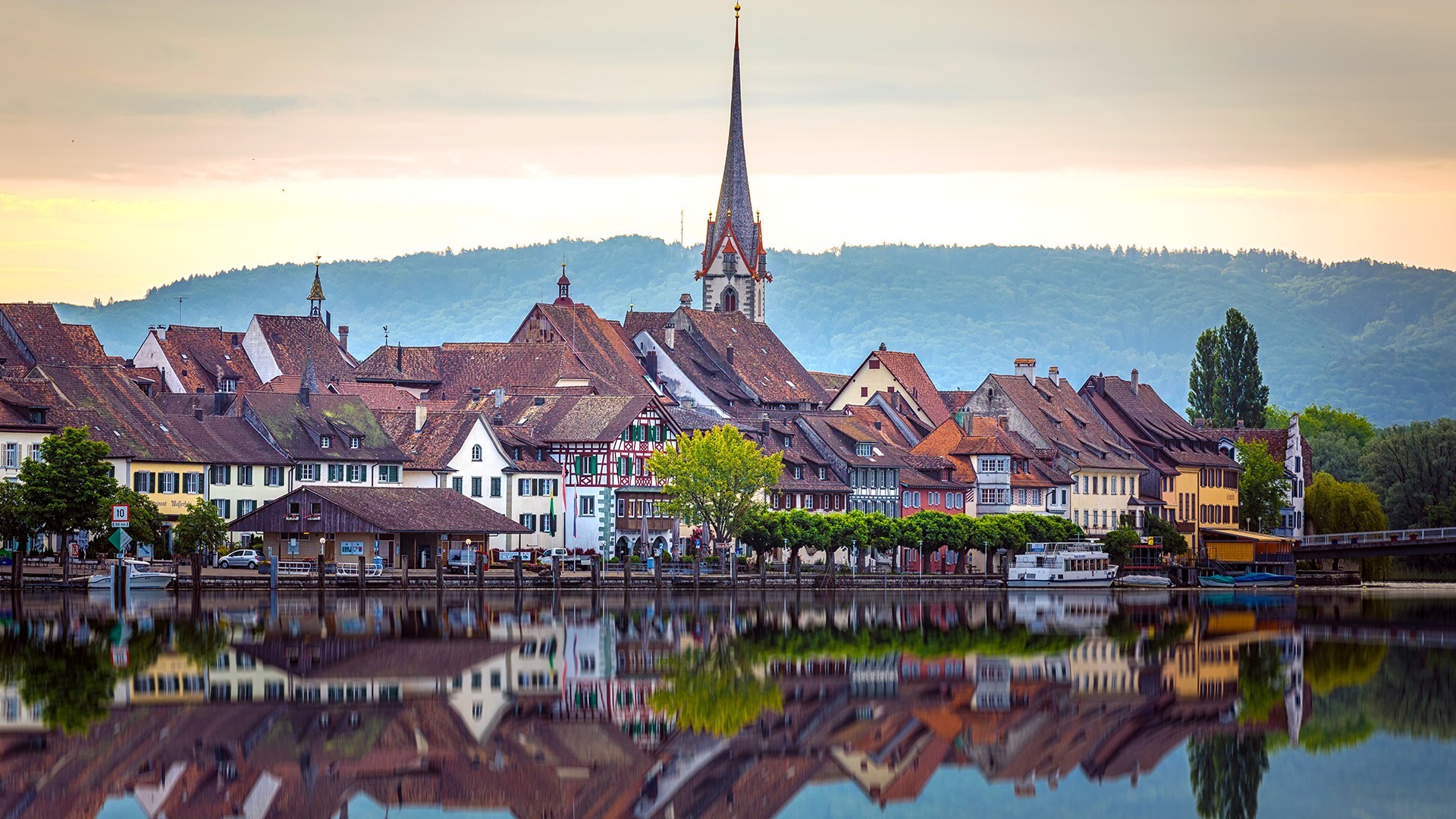Town of Stein am Rhein, Switzerland at dawn HD Wallpaper