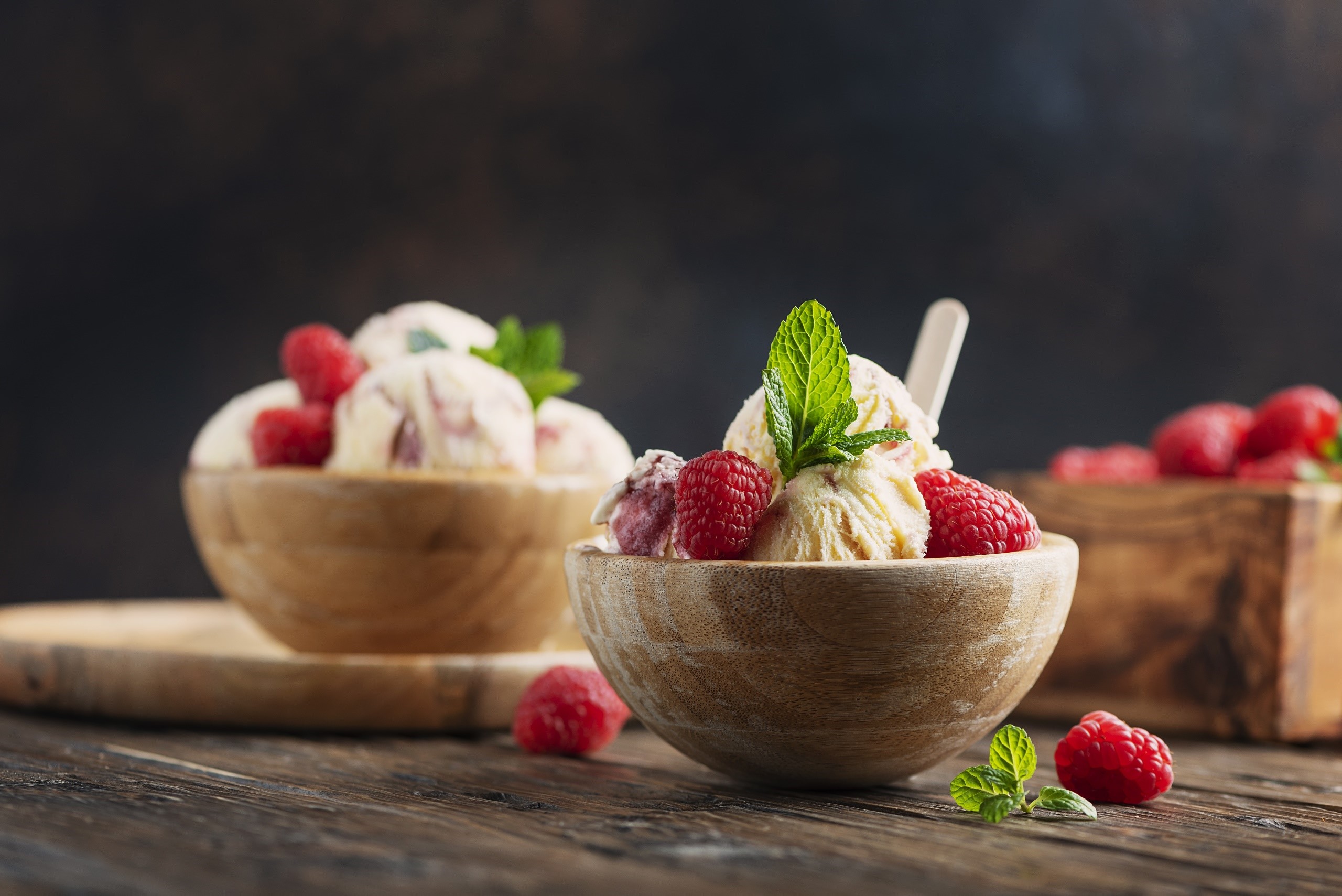 Bowls of ice cream with raspberries and mint HD Wallpaper