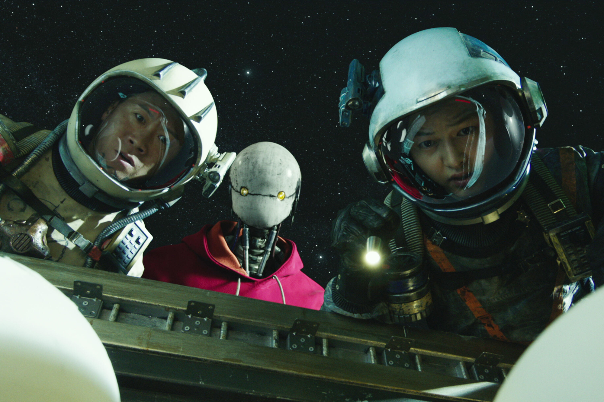 Space Sweepers: Tae-ho, Bubs, and Tiger Park HD Wallpaper