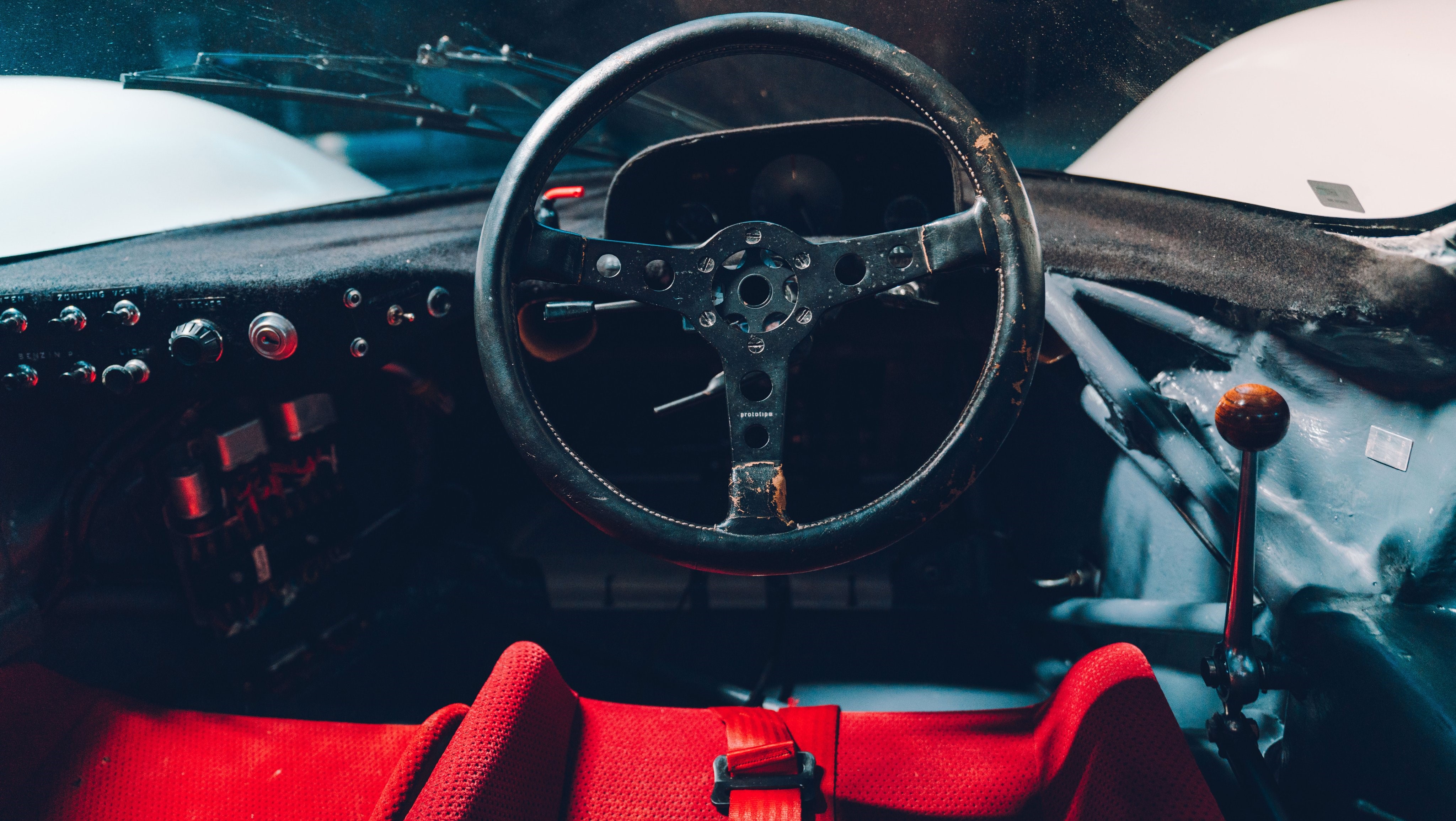 Interior of a Porsche 917-001 race car HD Wallpaper