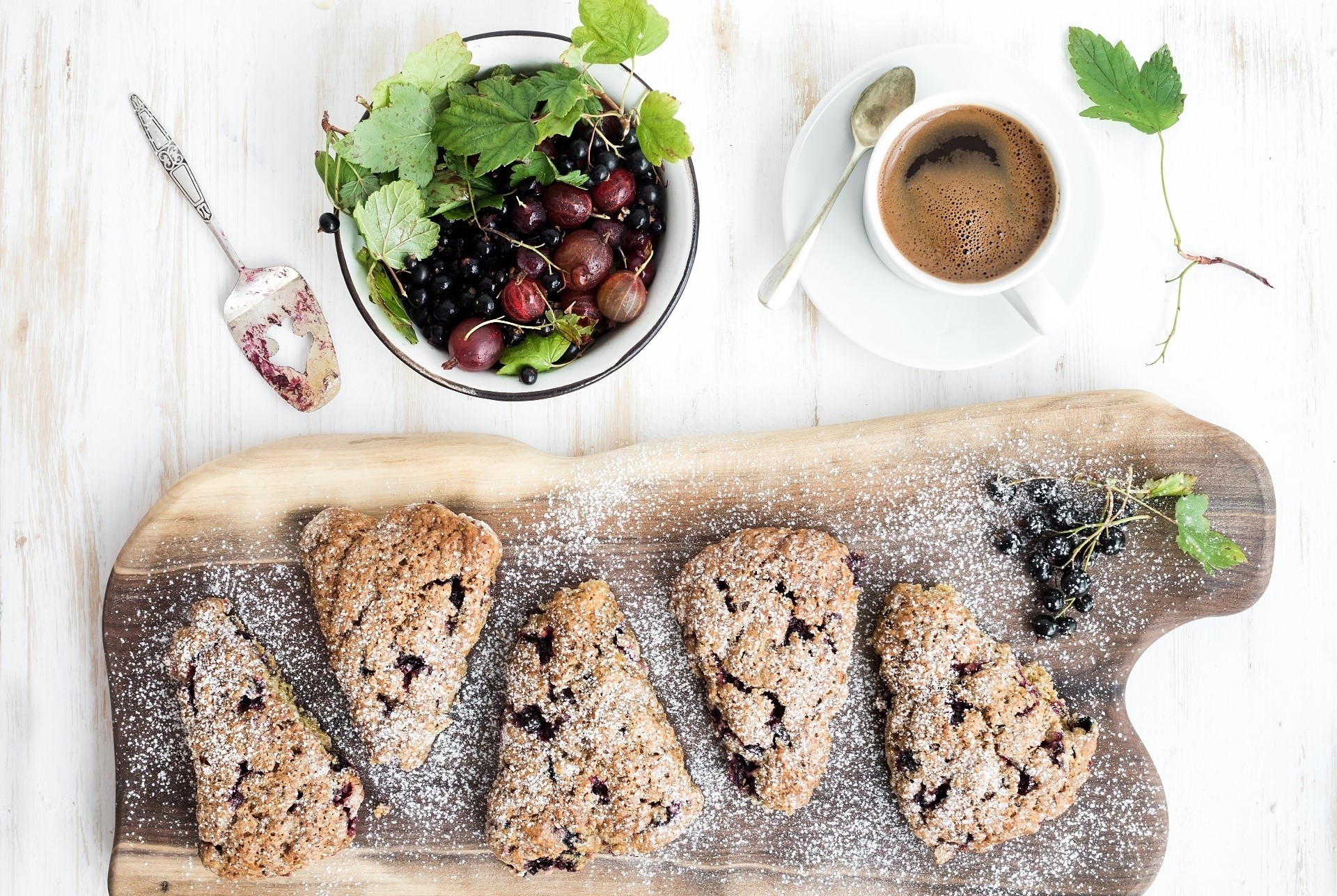 Berry scones with coffee and fresh berries HD Wallpaper