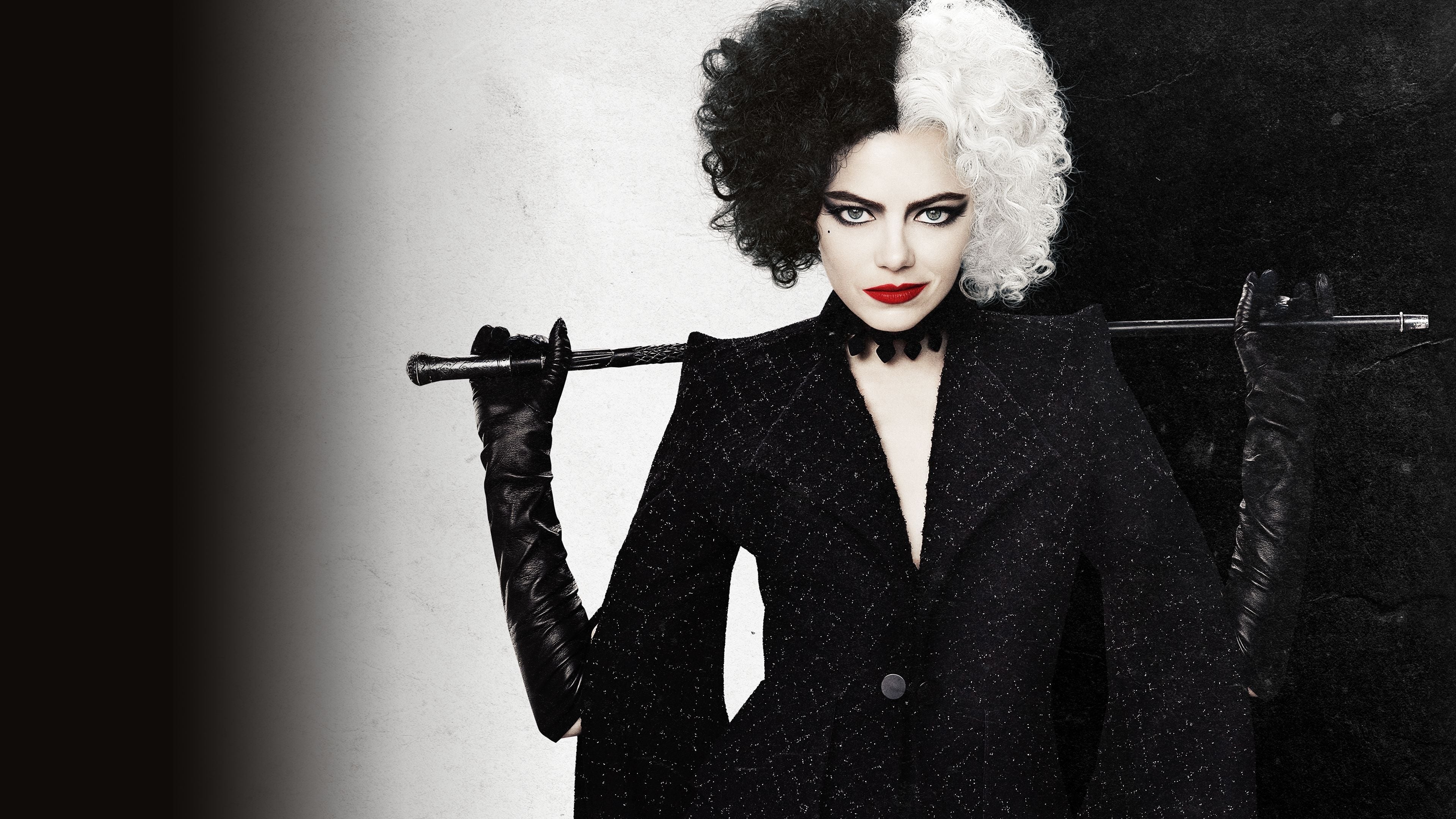 Emma Stone as Cruella de Vil HD Wallpaper