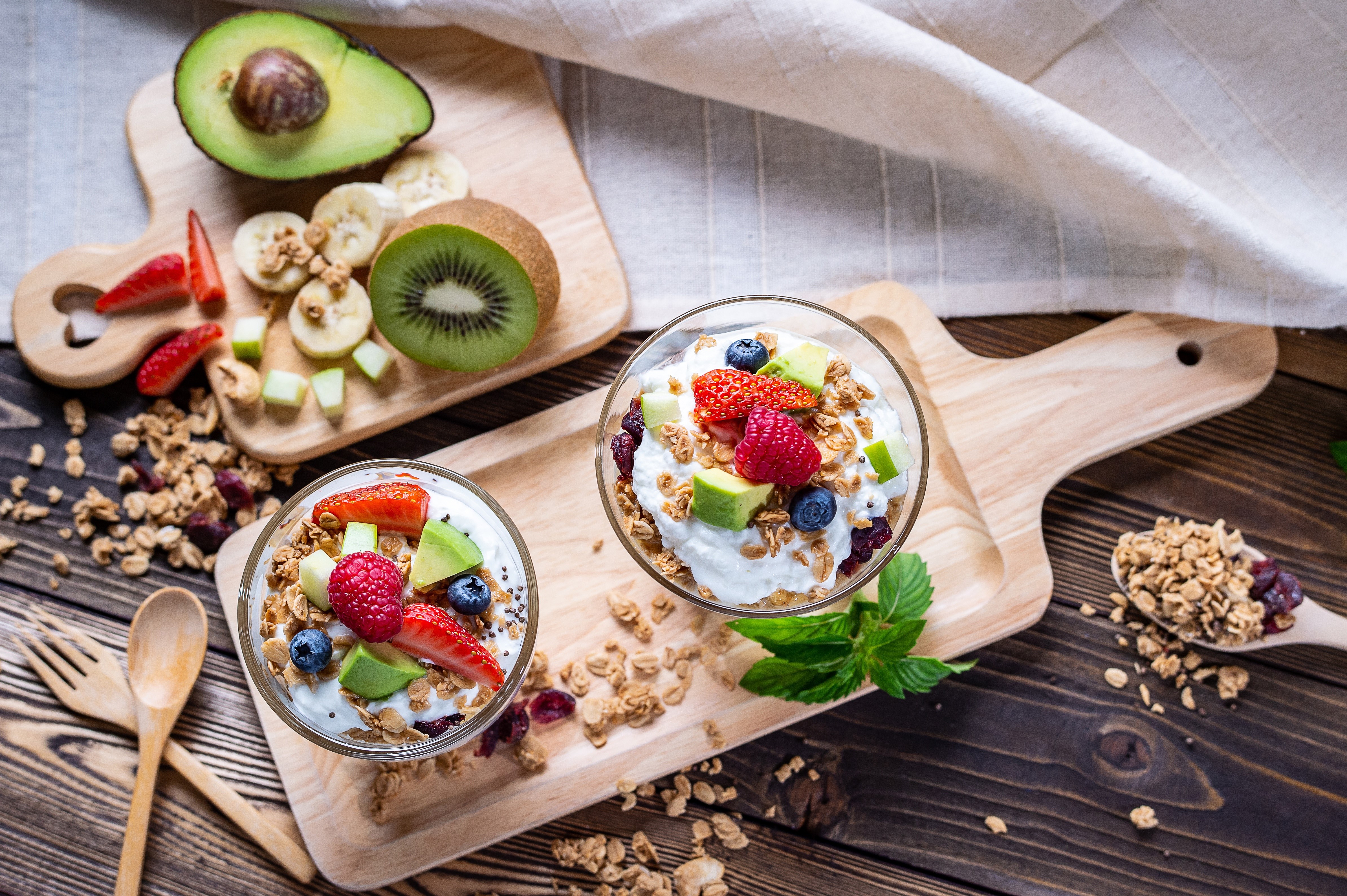 Healthy breakfast with granola and fruits HD Wallpaper