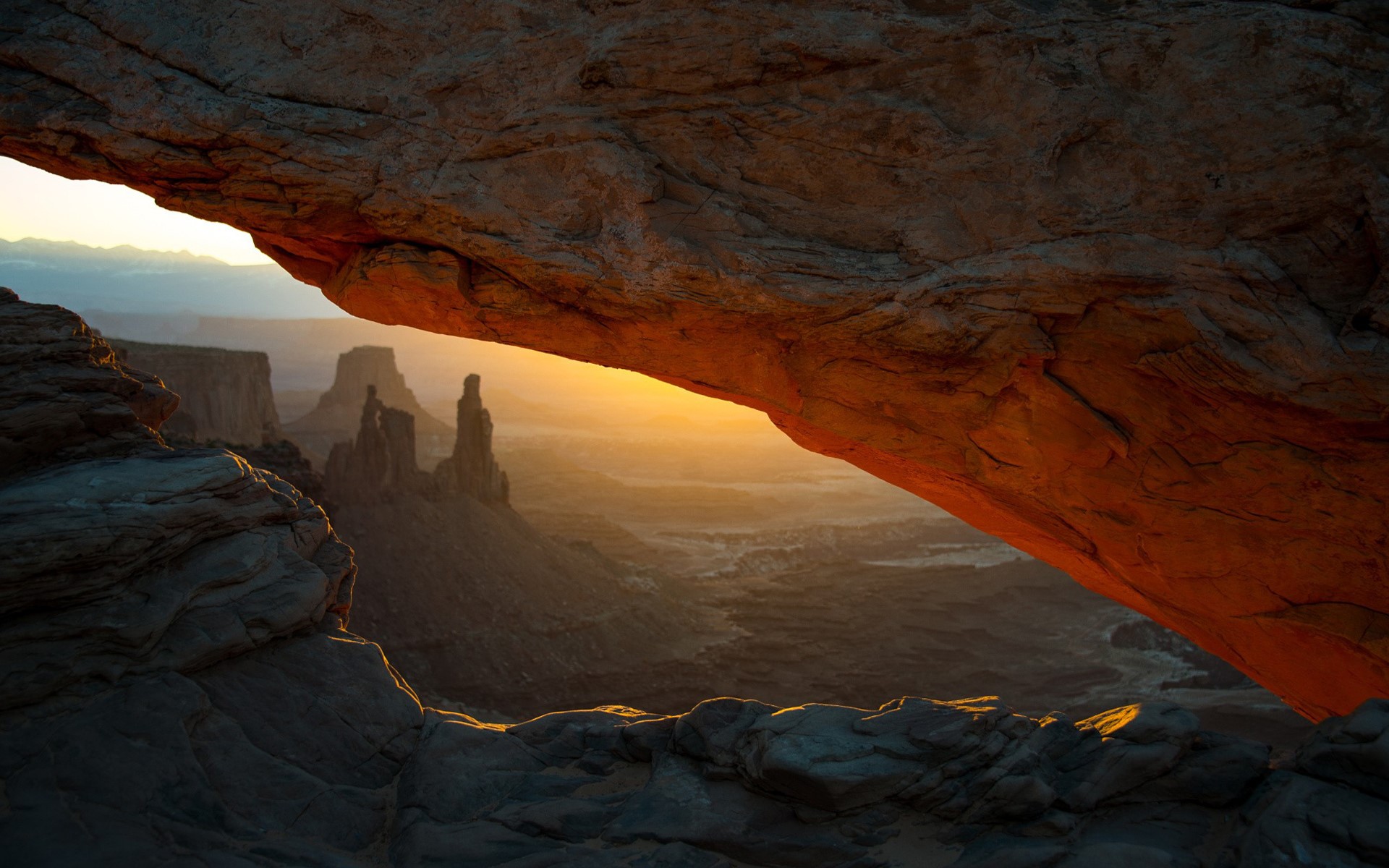 Canyon rock arch at sunset HD Wallpaper