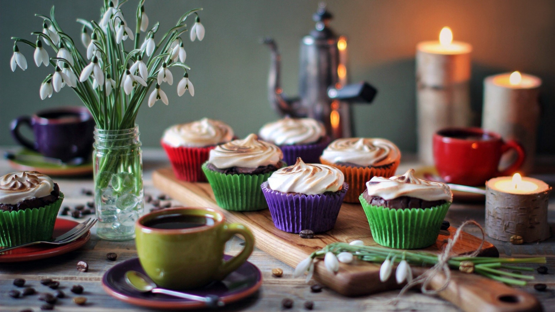 Cupcakes with snowdrops and coffee HD Wallpaper