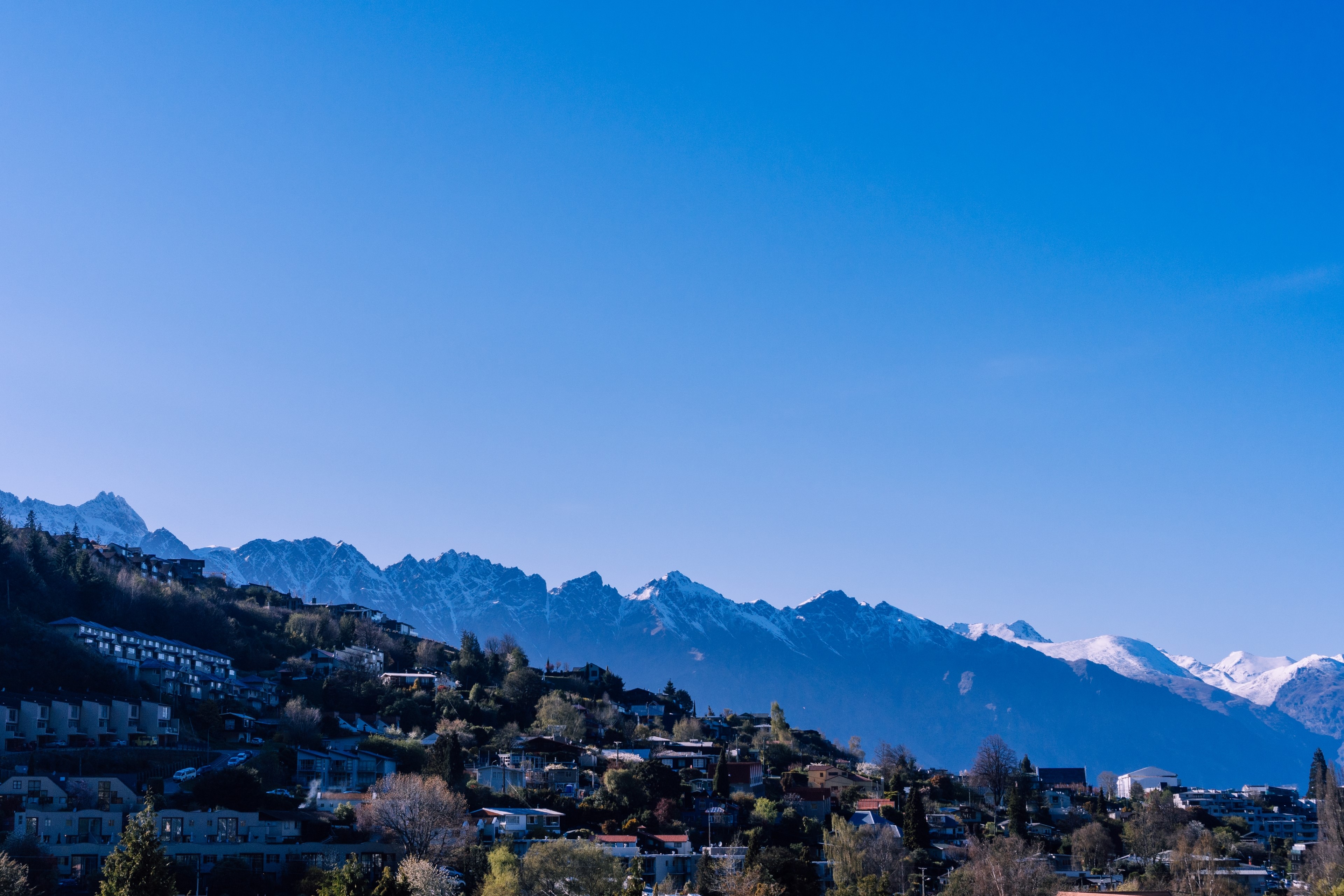4K New Zealand Mountains and Queenstown Landscape HD Wallpaper