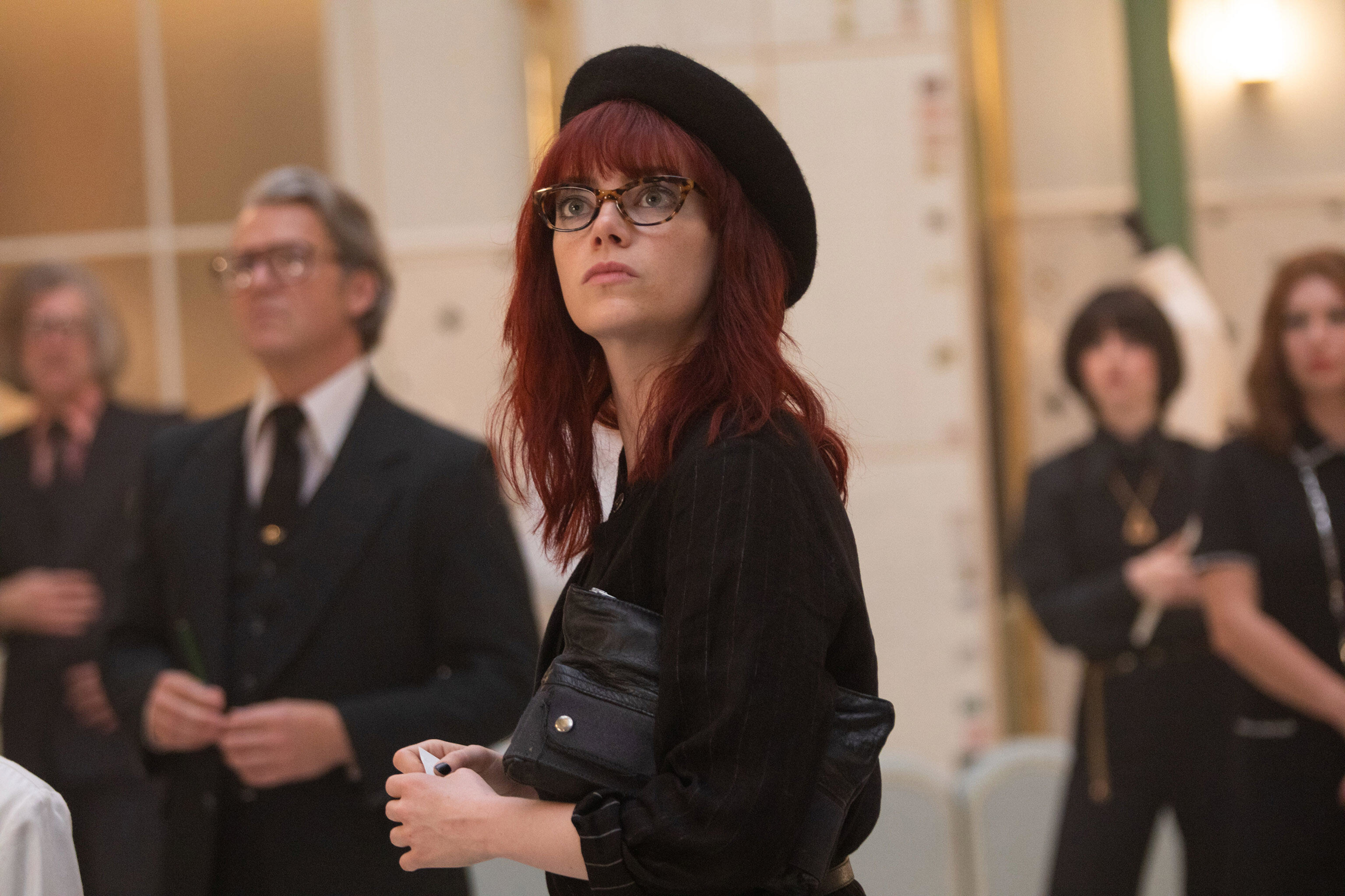 Emma Stone as Cruella de Vil HD Wallpaper