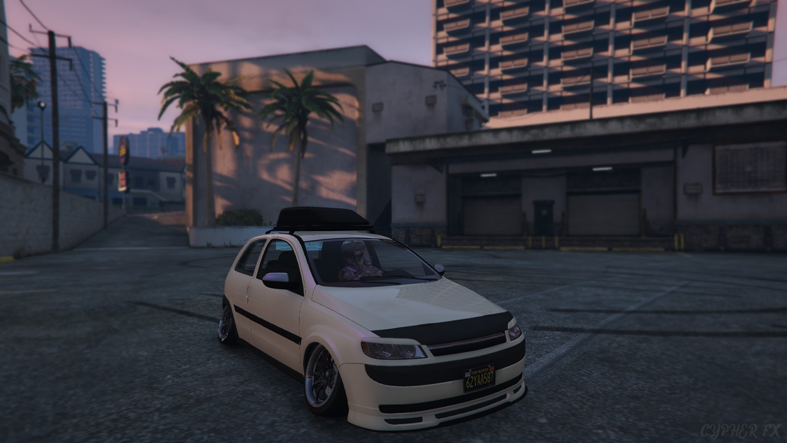 White car with roof box in Grand Theft Auto V HD Wallpaper