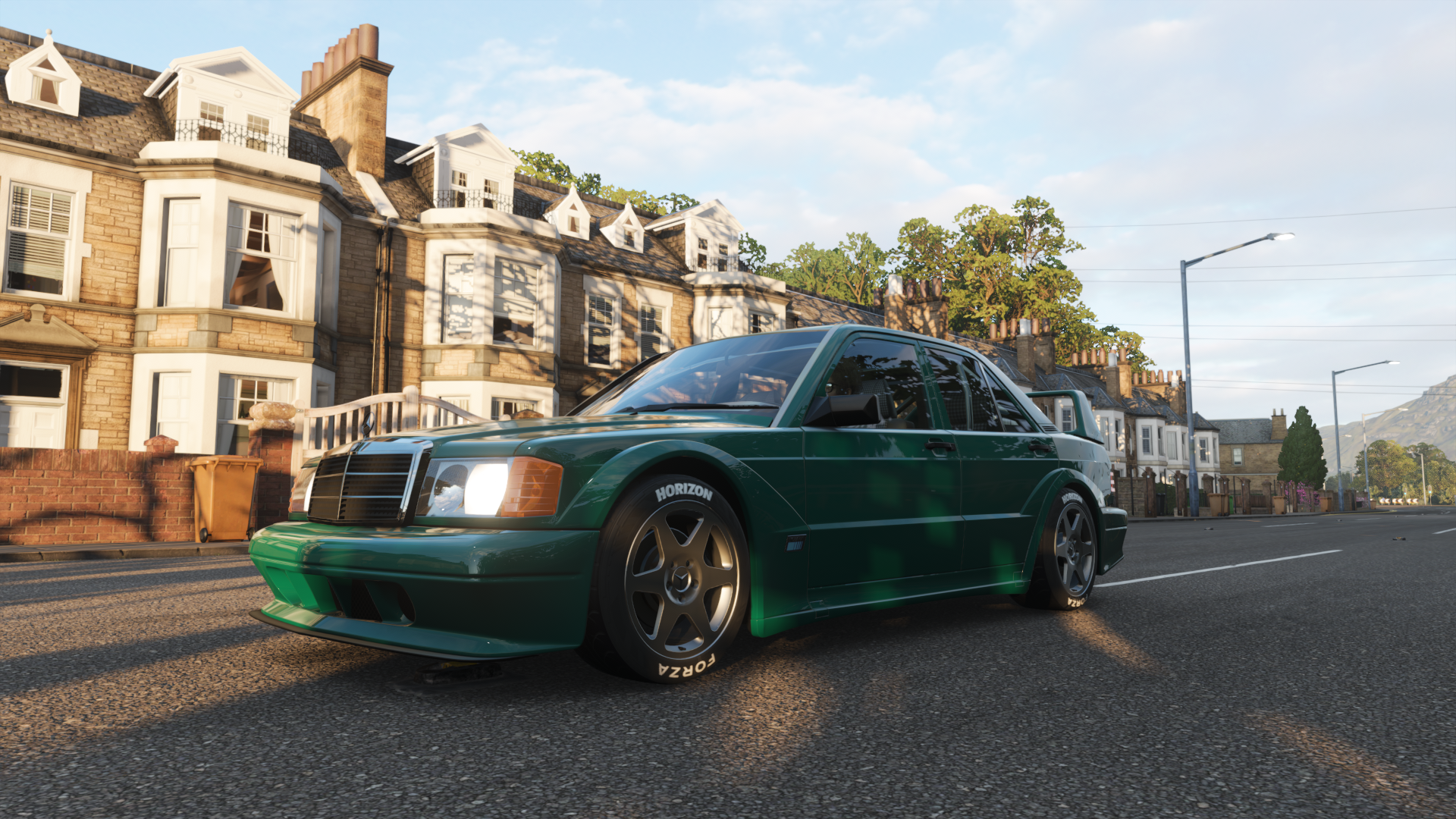 Green Mercedes-Benz 190 E 2.3-16 in Forza Horizon 4 HD Wallpaper