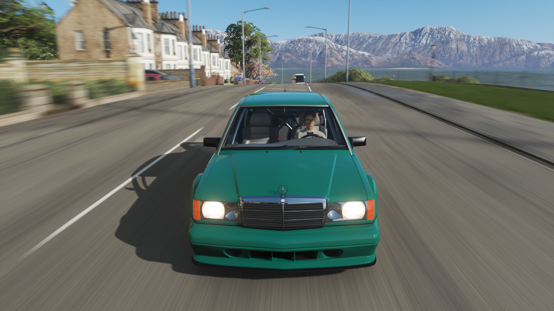 Green Mercedes-Benz 190E 2.3-16 in Forza Horizon 4 HD Wallpaper