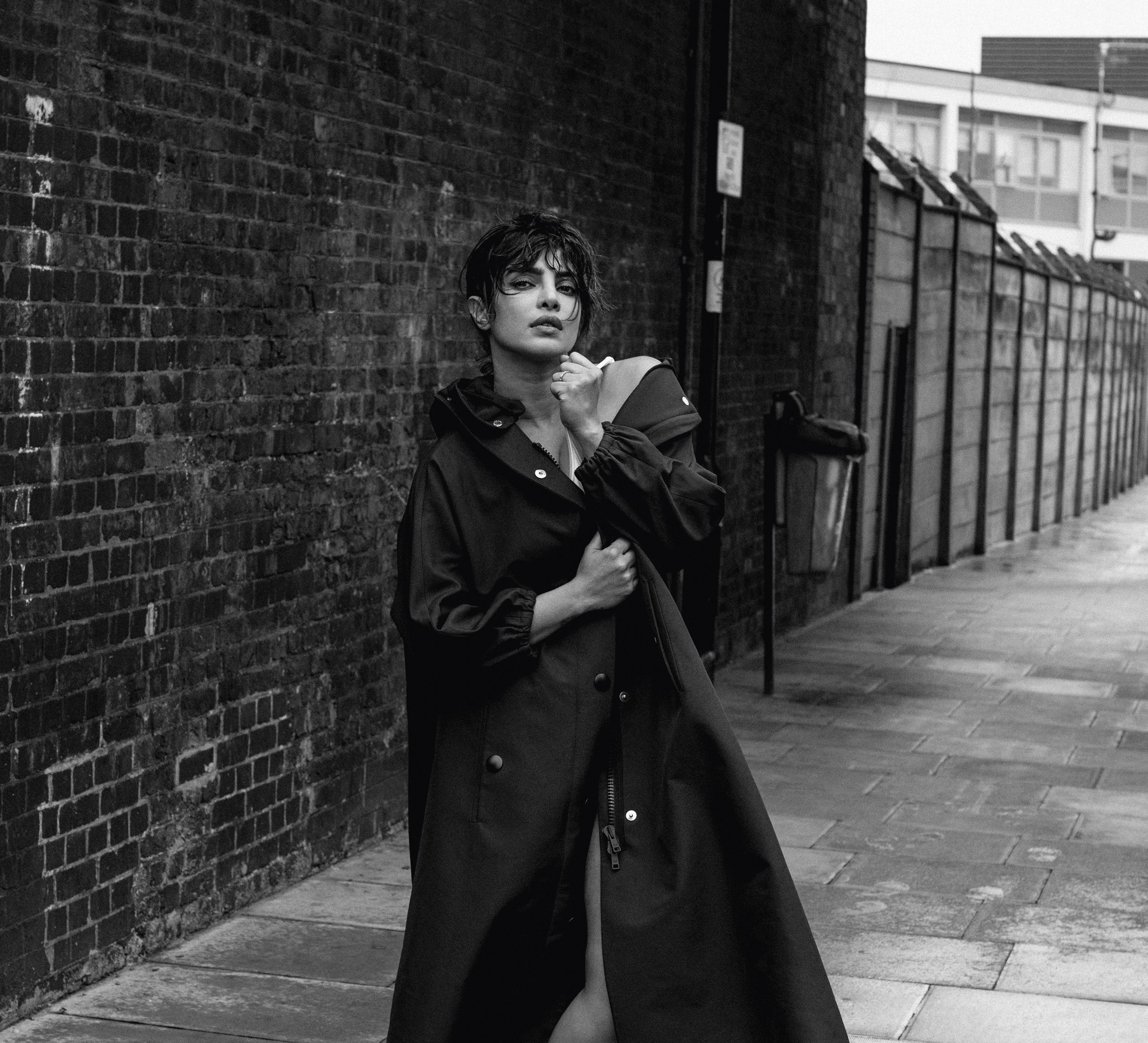Priyanka Chopra Jonas for ELLE UK HD Wallpaper