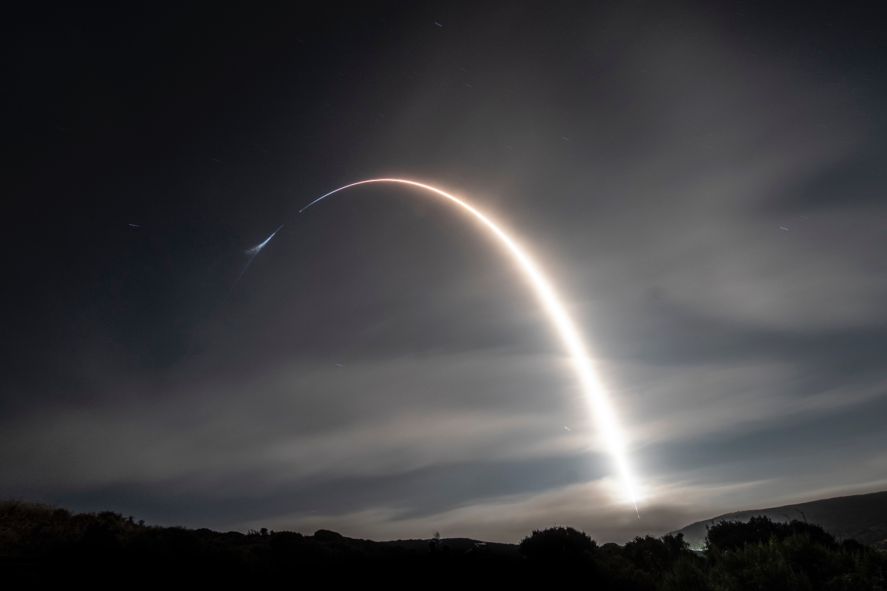 SpaceX Iridium-7 Mission Rocket Launch Long Exposure HD Wallpaper