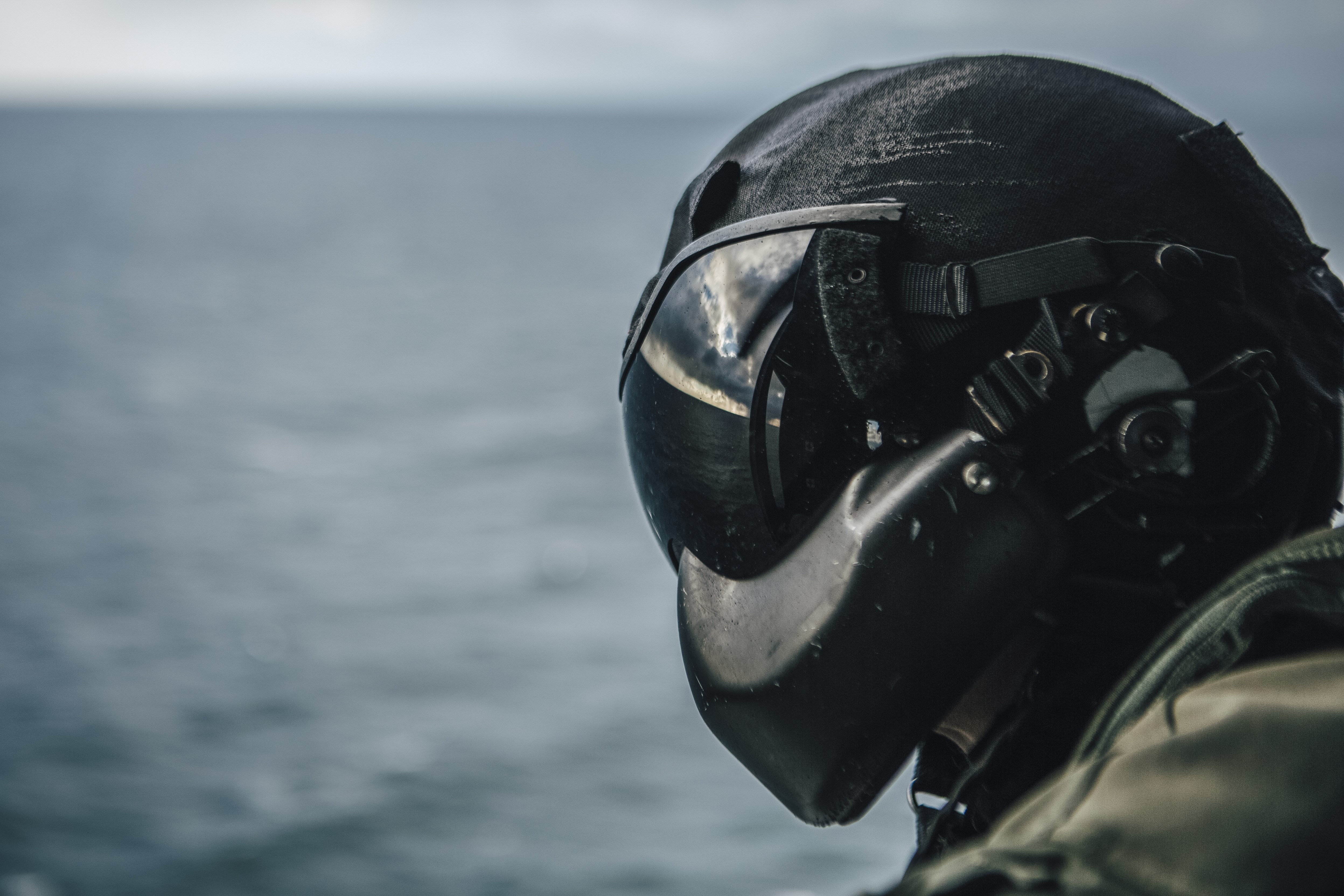 US Marines helmet overlooking the ocean HD Wallpaper