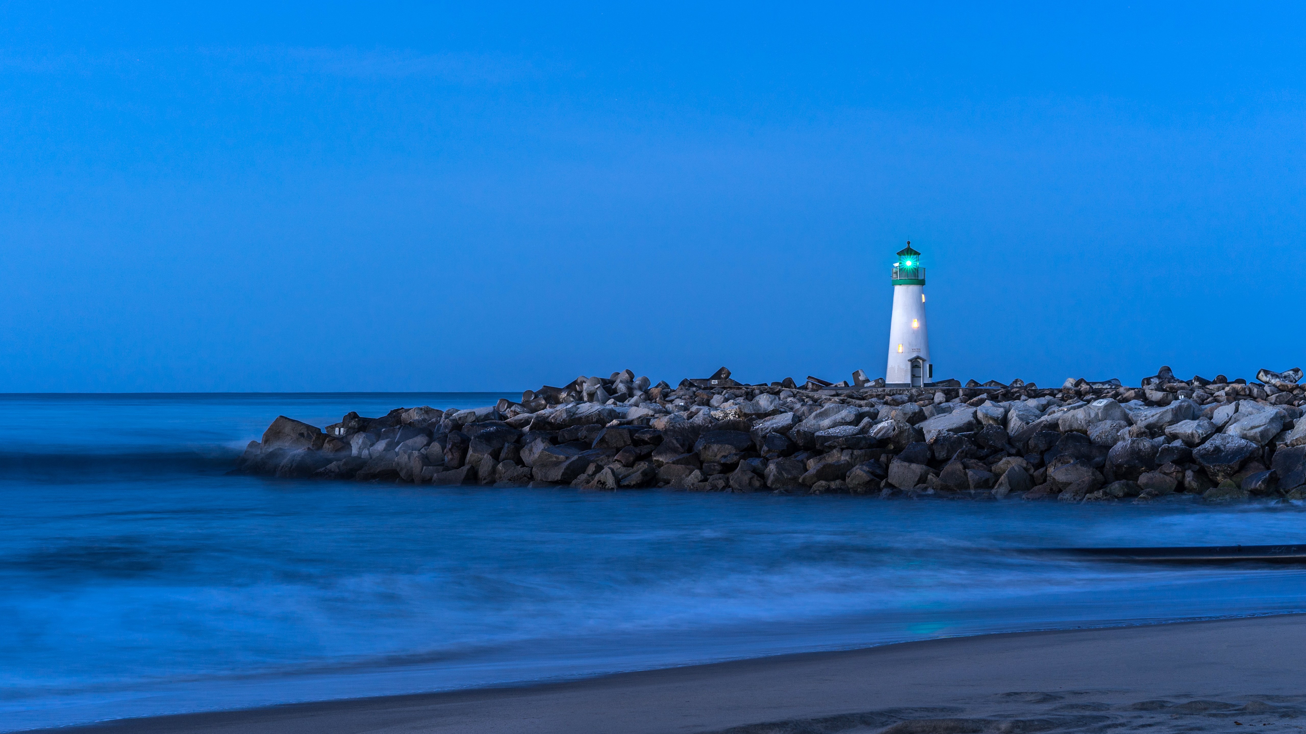 4K Walton Lighthouse in Santa Cruz, California HD Wallpaper