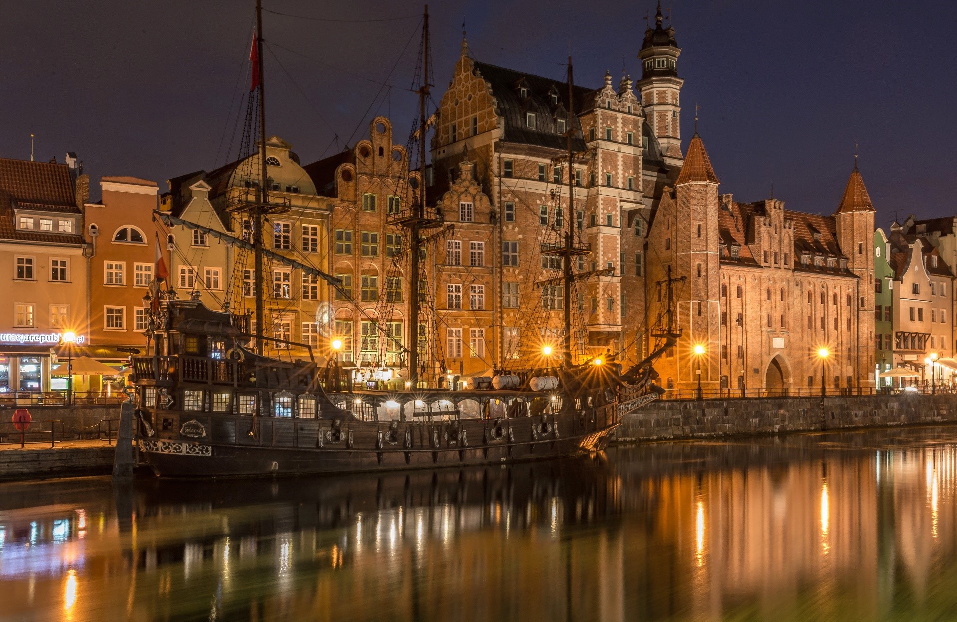 Gdańsk cityscape with a ship at night HD Wallpaper